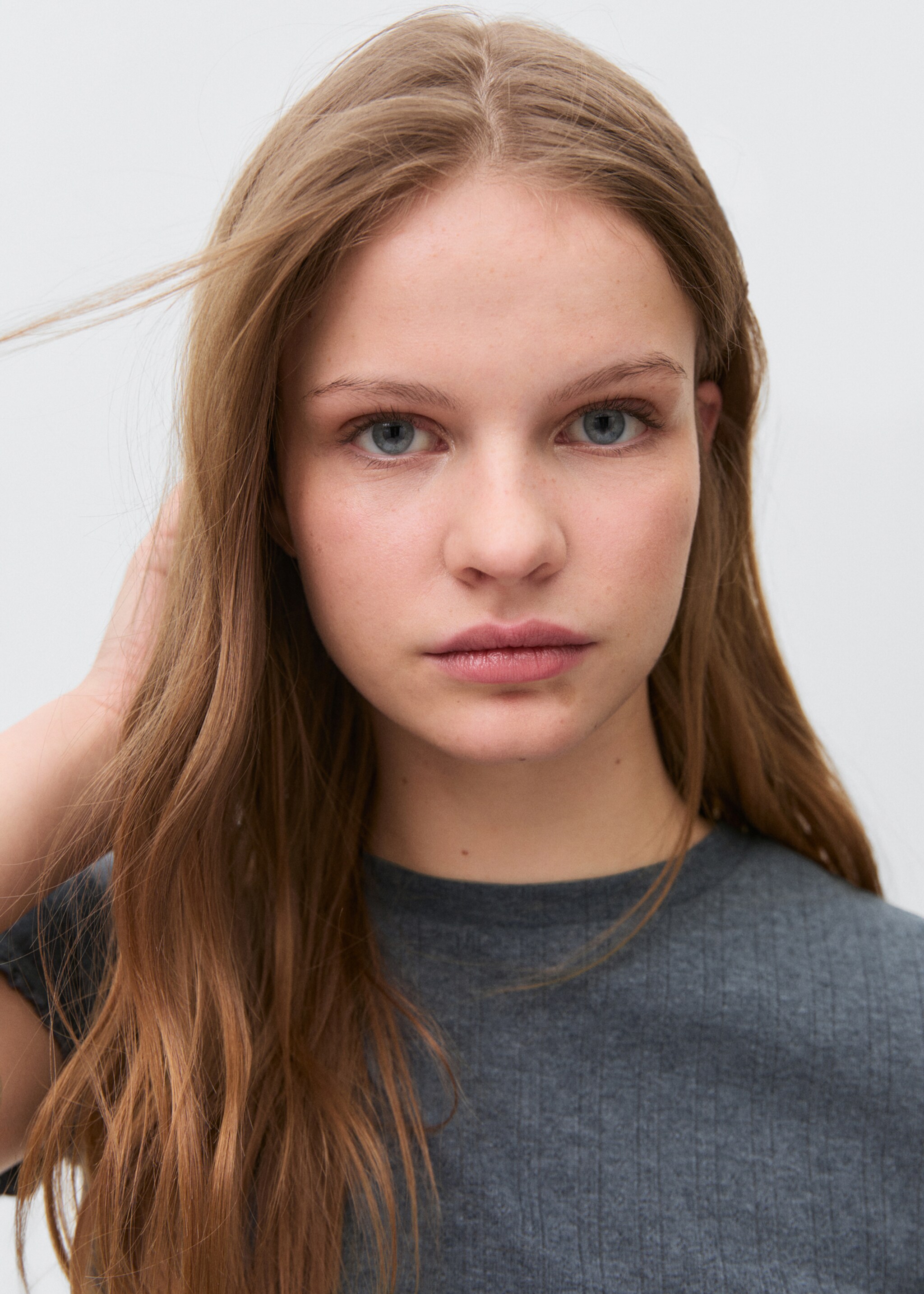 Sleeve detail t-shirt - Details of the article 1