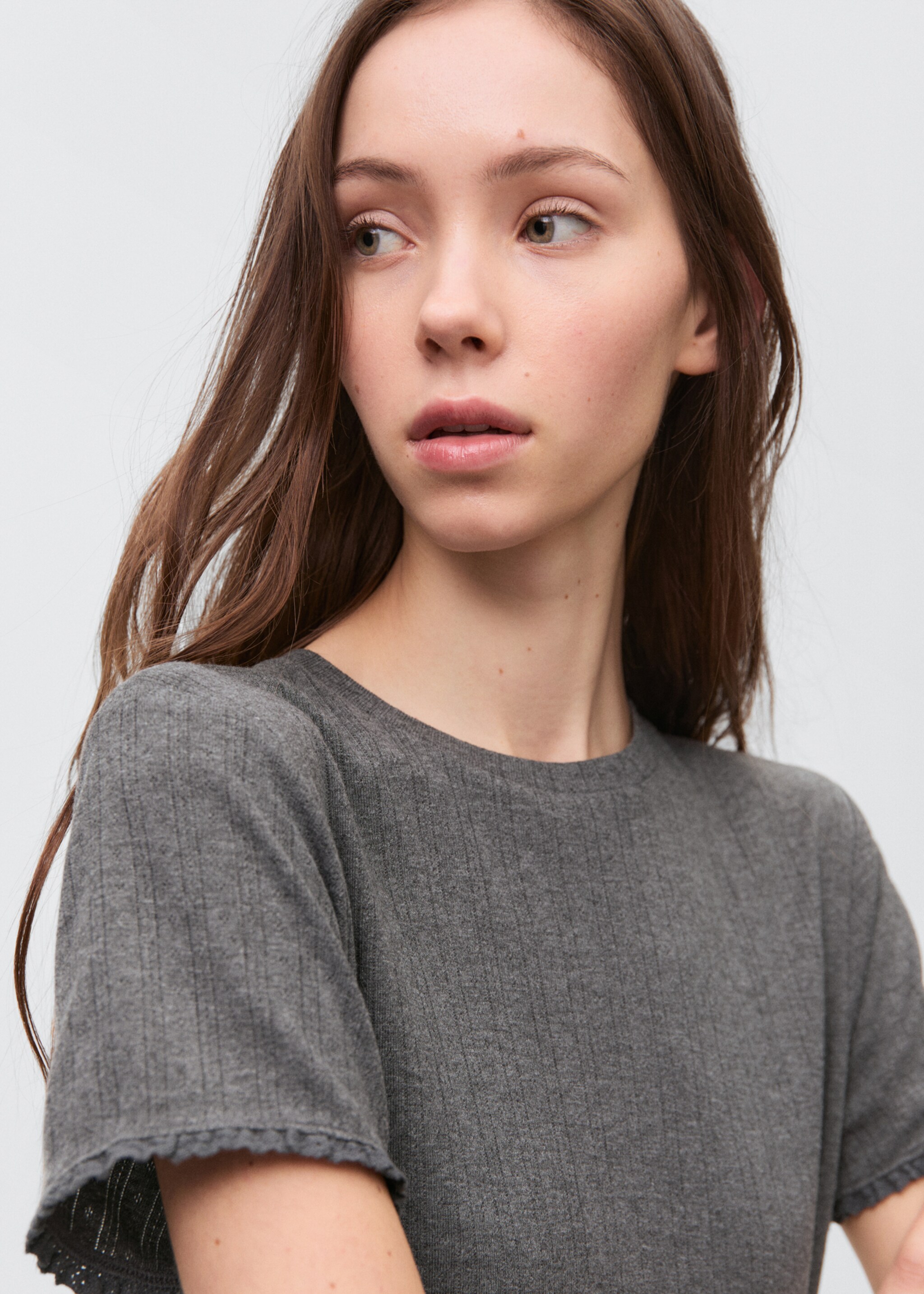 Sleeve detail t-shirt - Details of the article 1