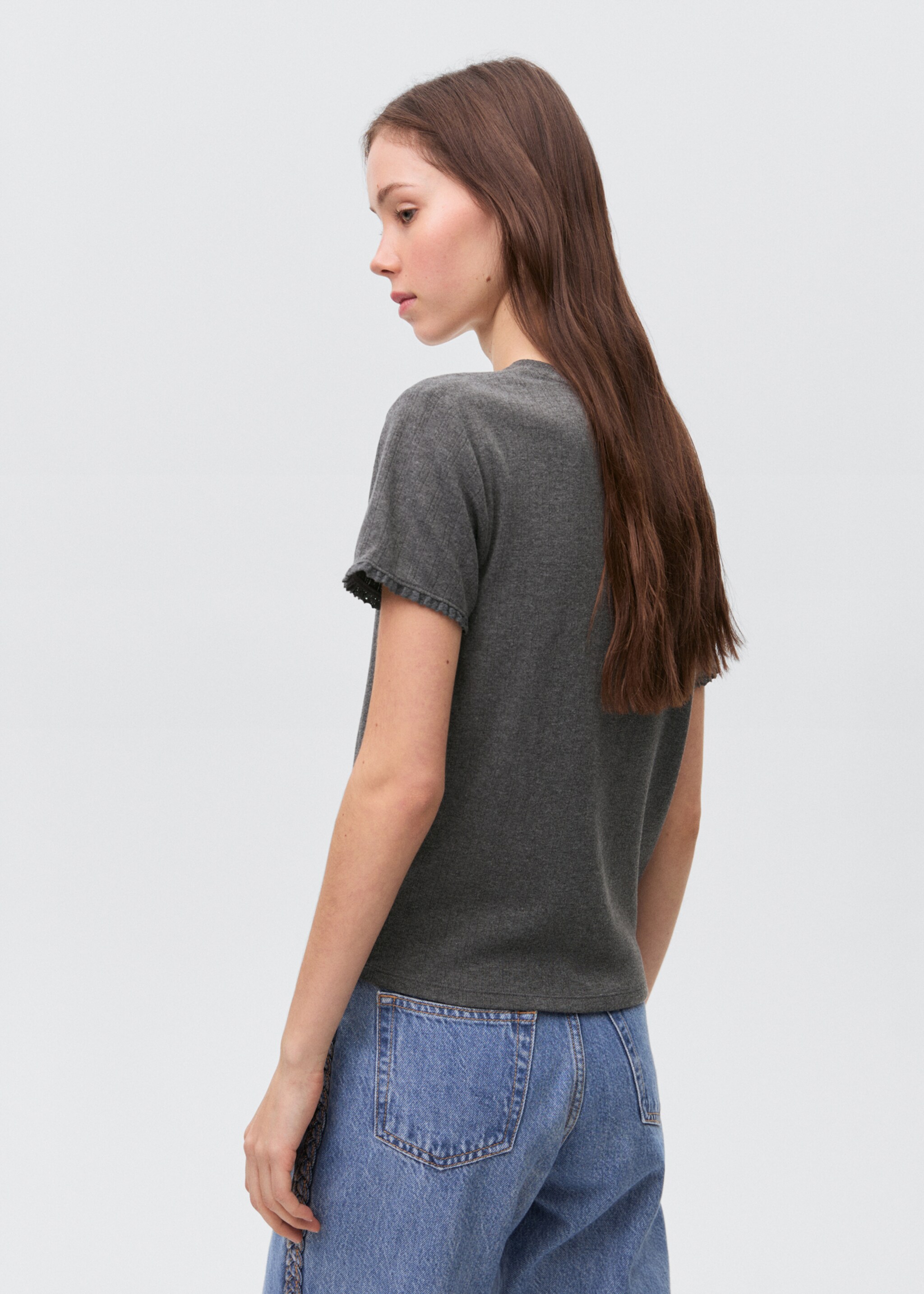 Sleeve detail t-shirt - Reverse of the article
