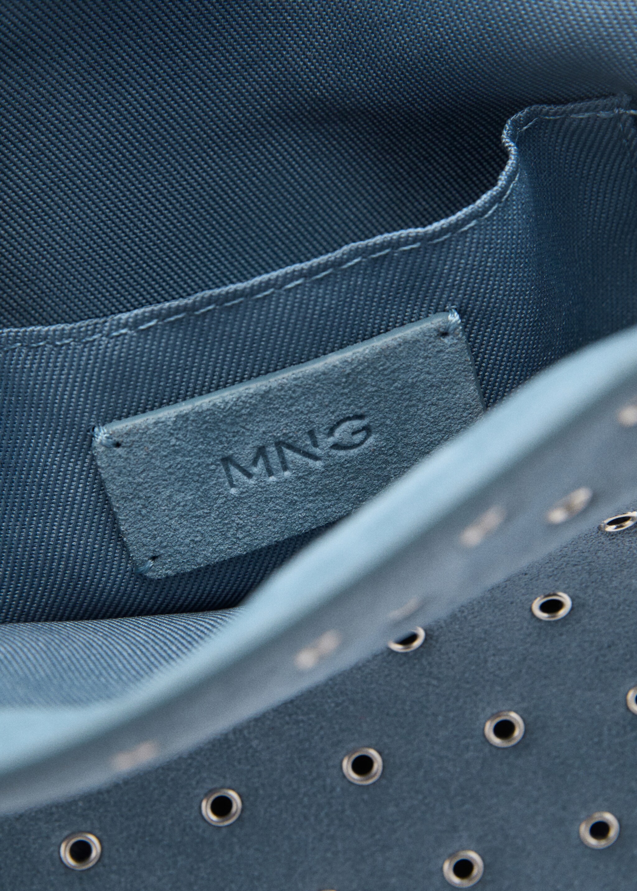 Bolso hombro piel troquelado - Detalle del artículo 3