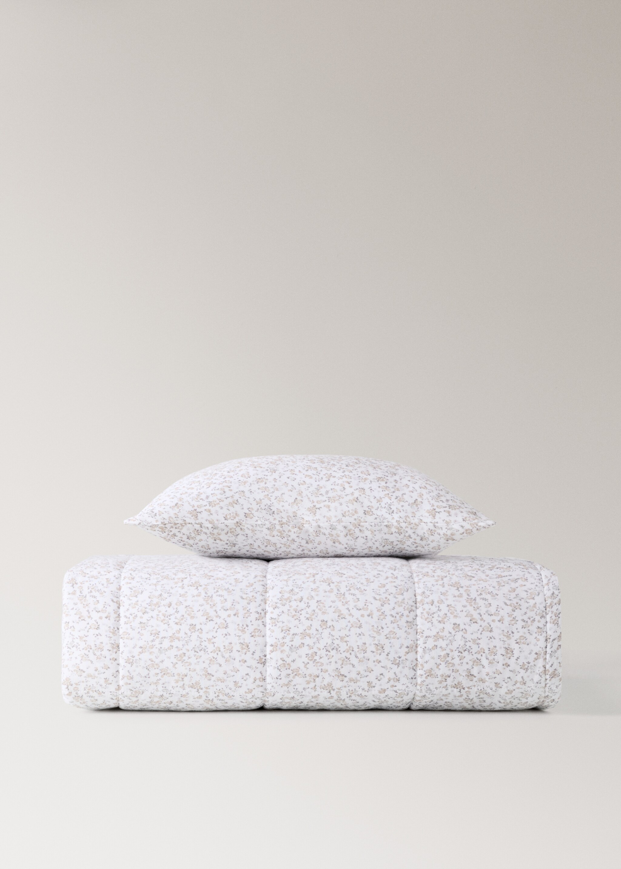 Cotton floral-print children’s cushion cover 40x40 cm - Details of the article 4, Beige. Ref: 87042547-00.