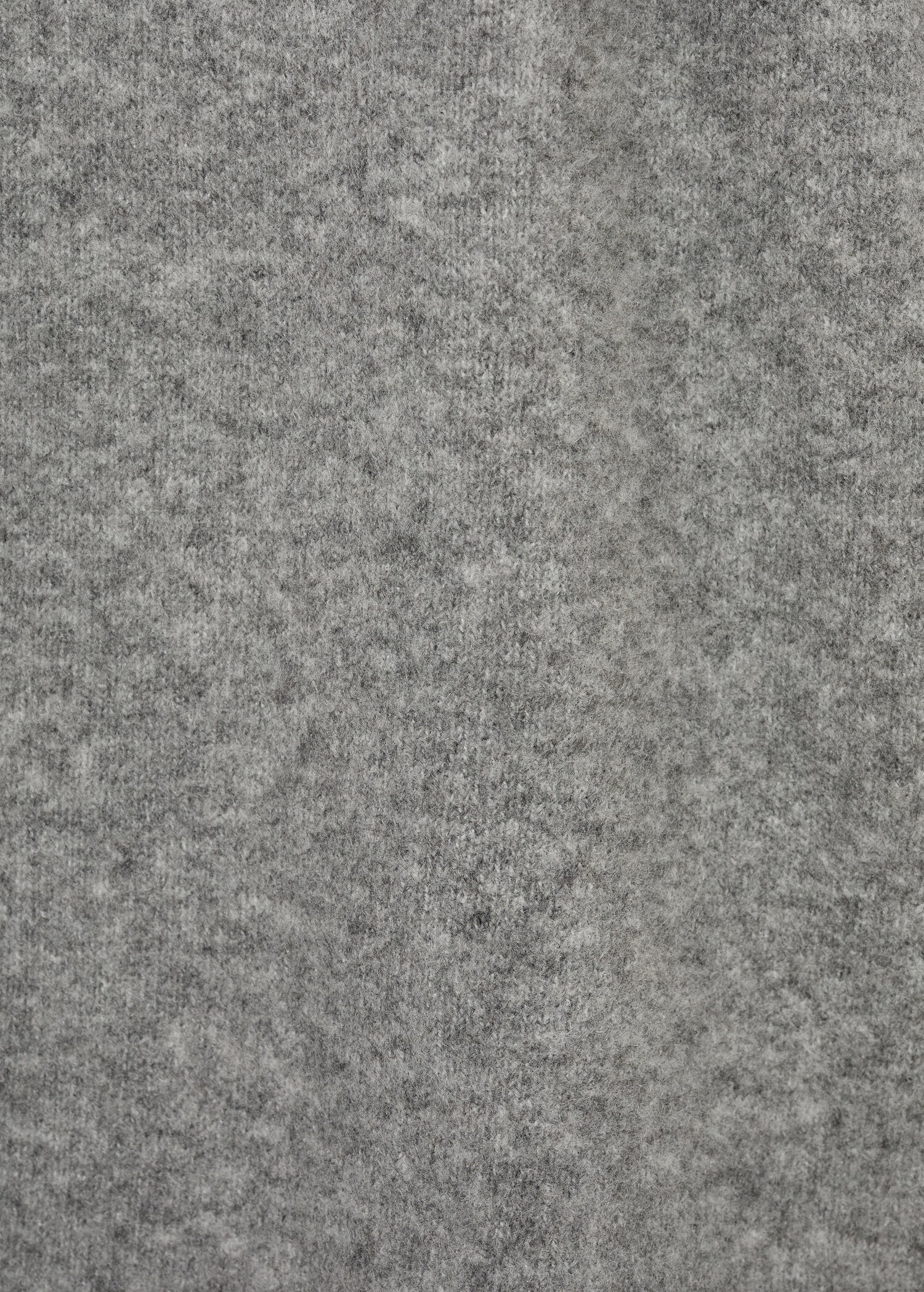 V-neck plain knitted sweater - Details of the article 0