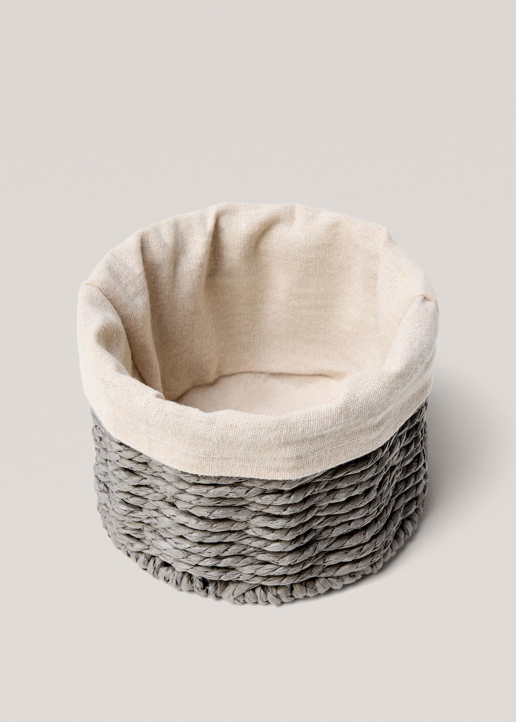 Small round paper basket