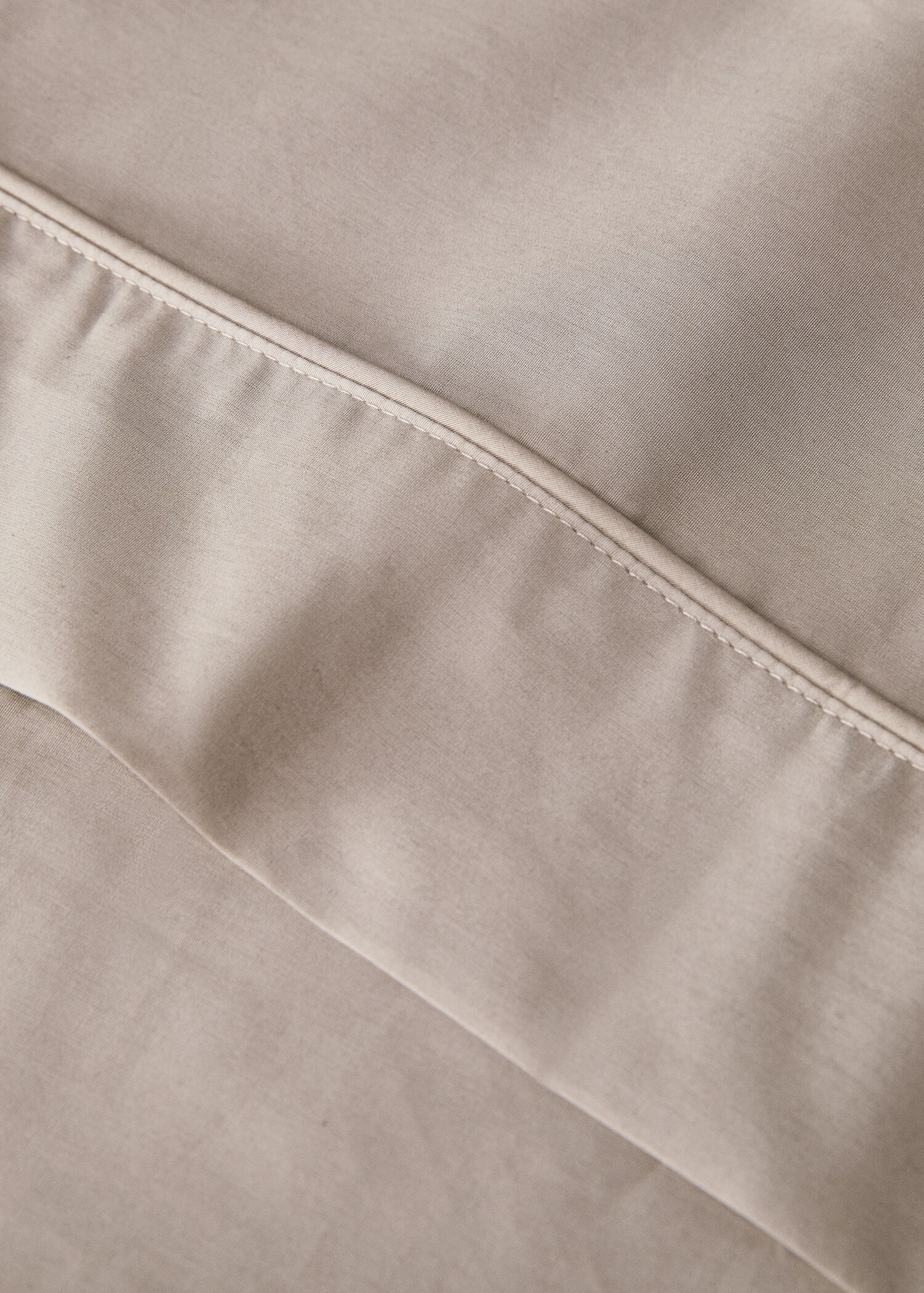 500-thread count cotton percale duvet cover with rounded piping detail for 135/140cm bed - Details of the article 2