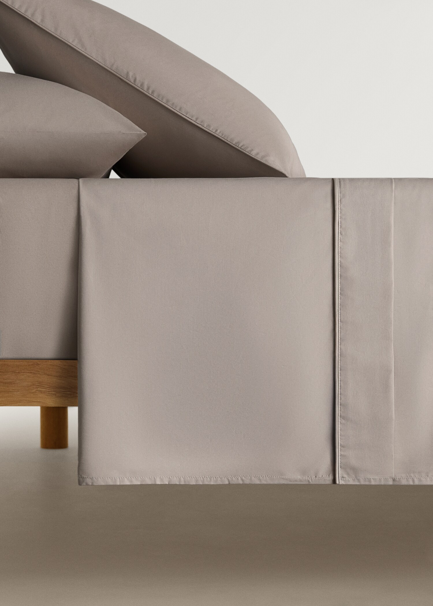 Drap plat percale de coton 500 fils détail passepoilé arrondi lit 150/160 cm - Article sans modèle