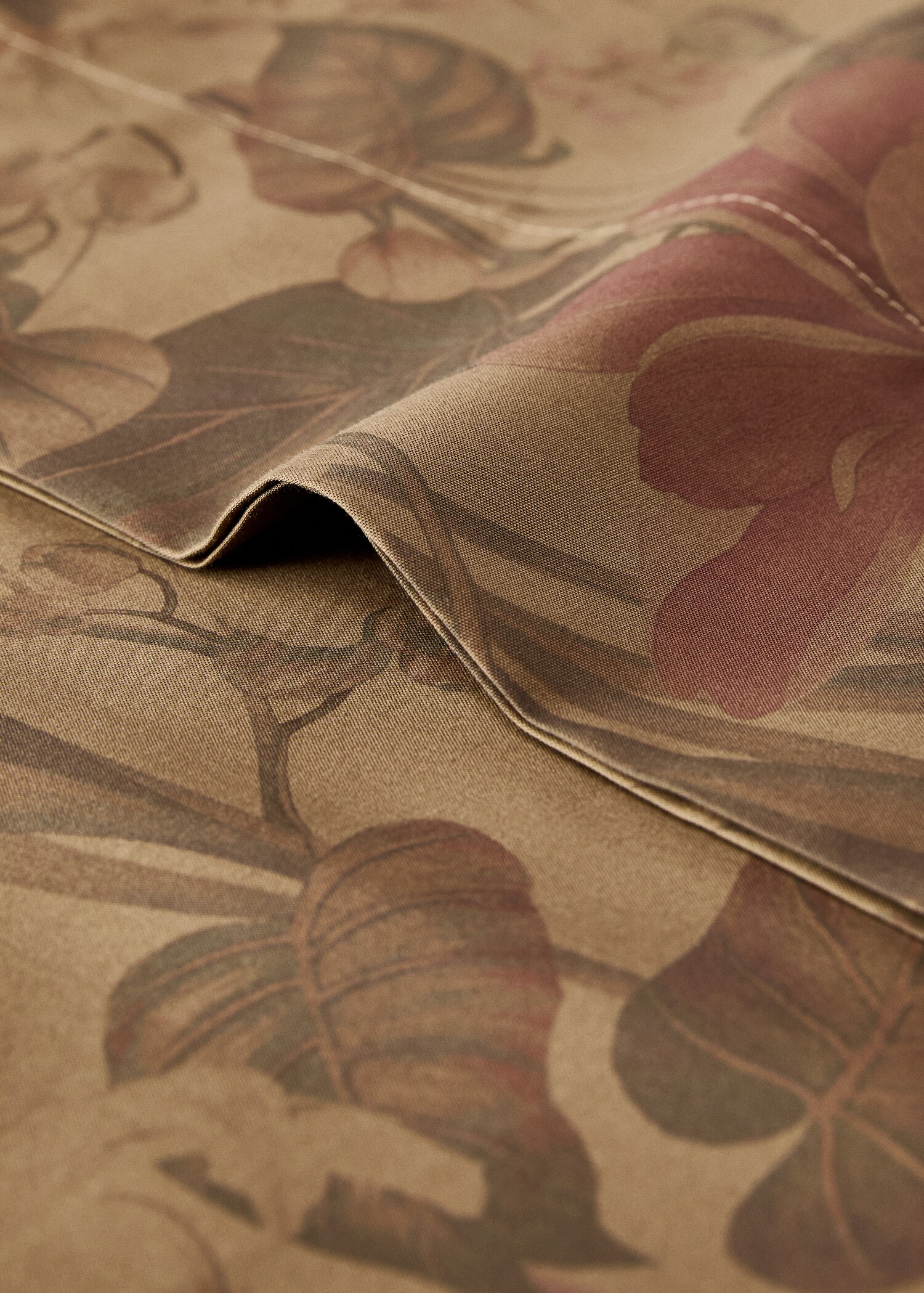 Cotton percale floral-print pillowcase 45x110cm - Details of the article 1