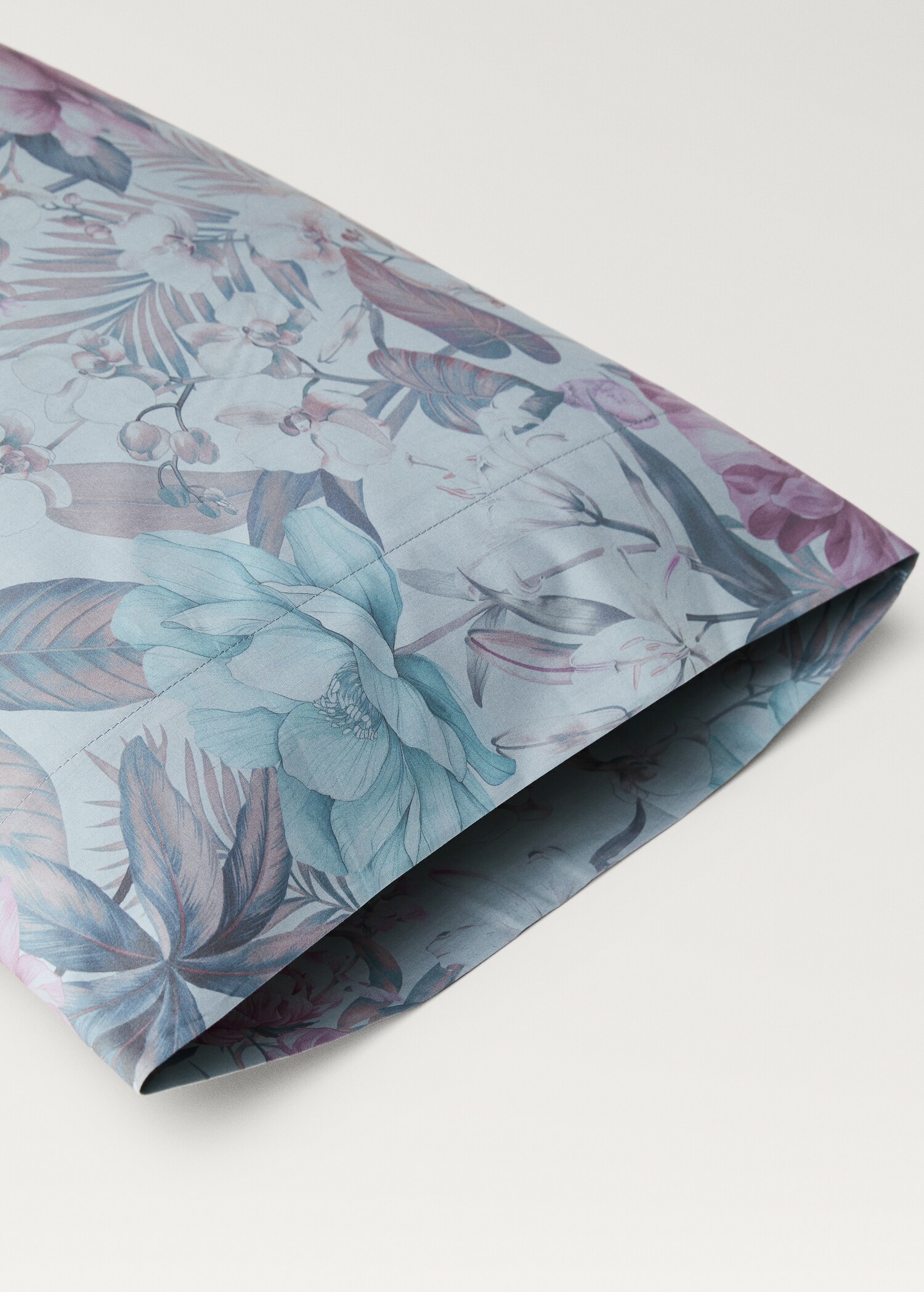 Cotton percale floral-print pillowcase 45x110cm - Details of the article 1