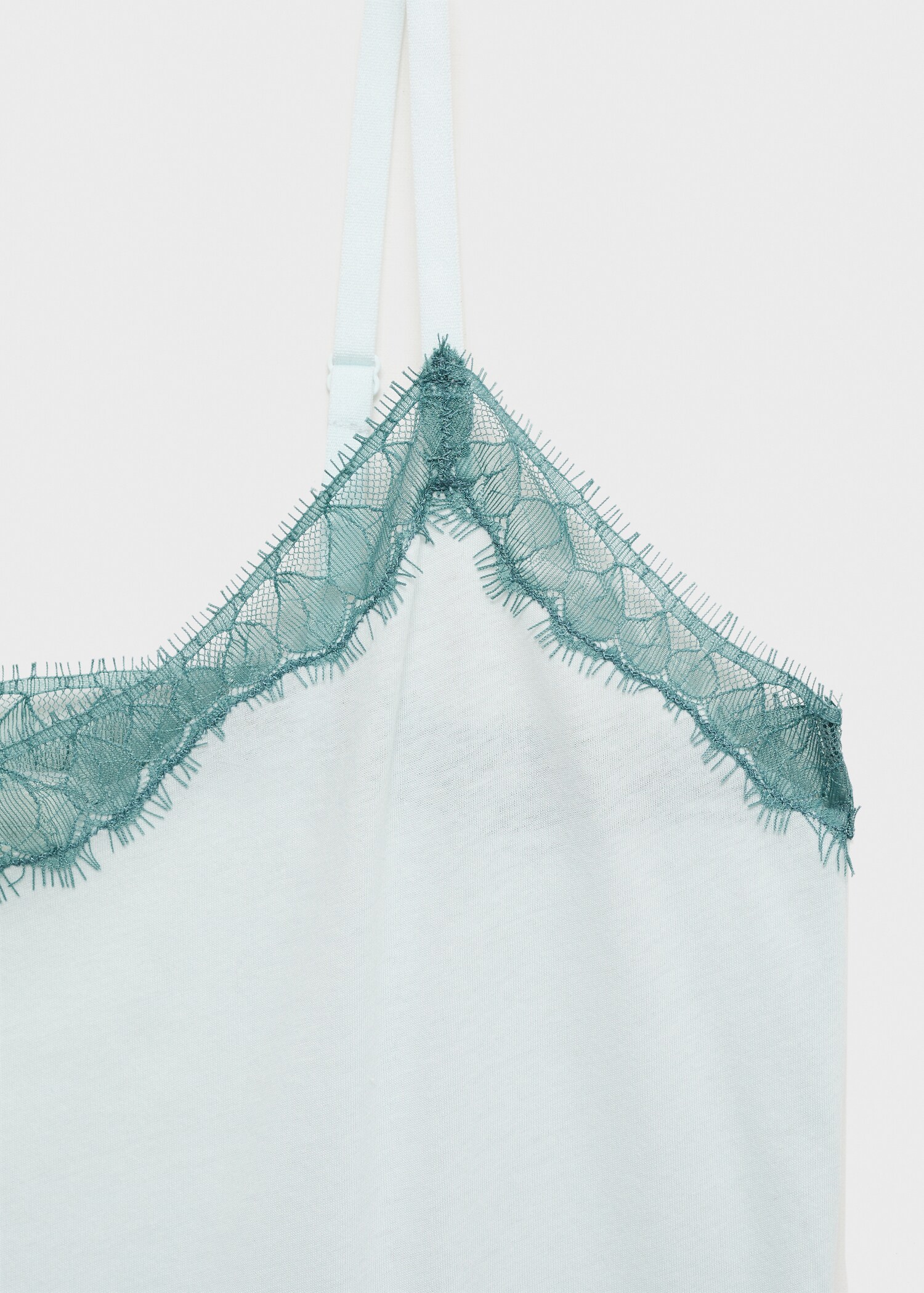Lace-trimmed nightgown - Details of the article 8