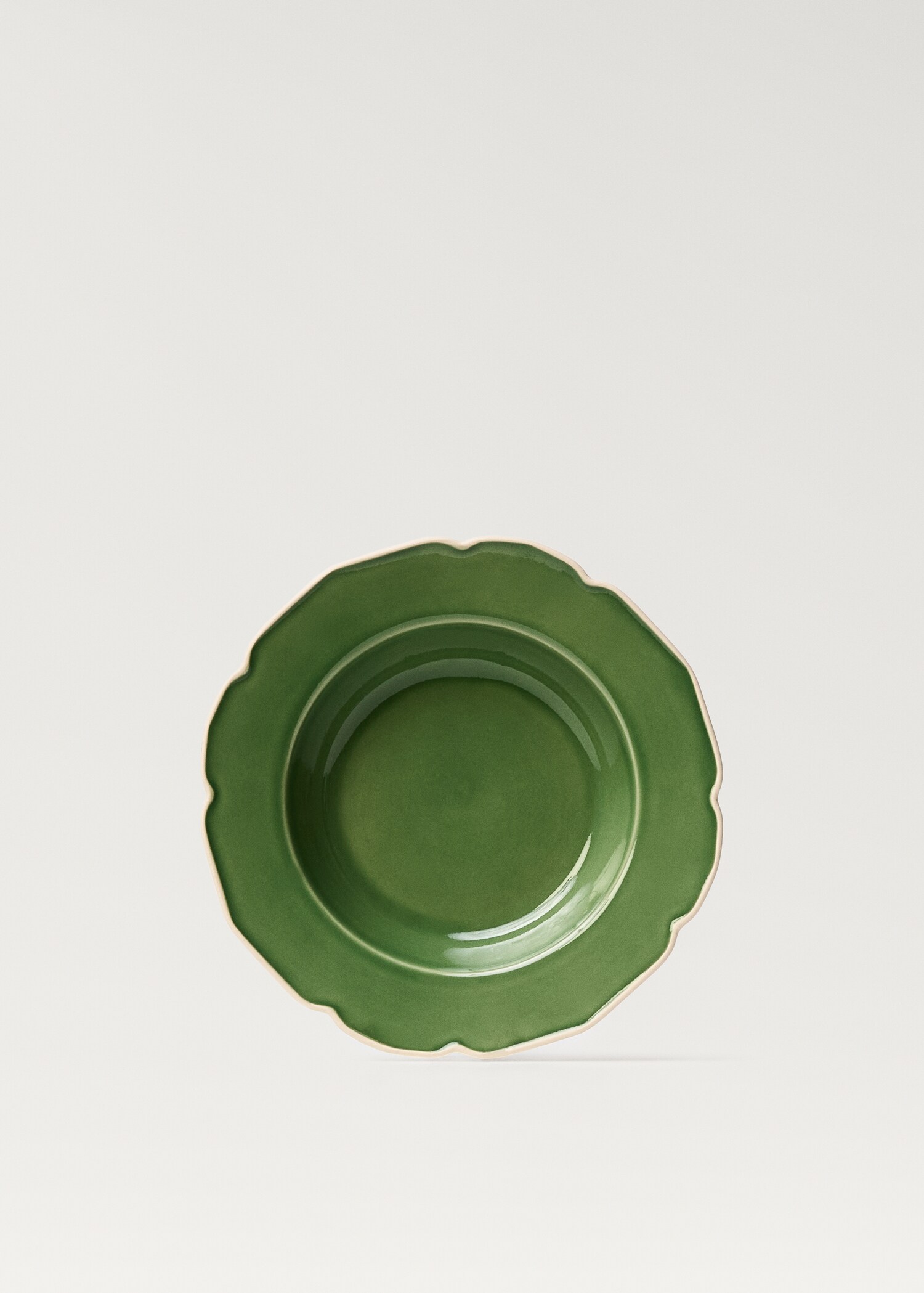 Stoneware deep plate with waves - Article without model