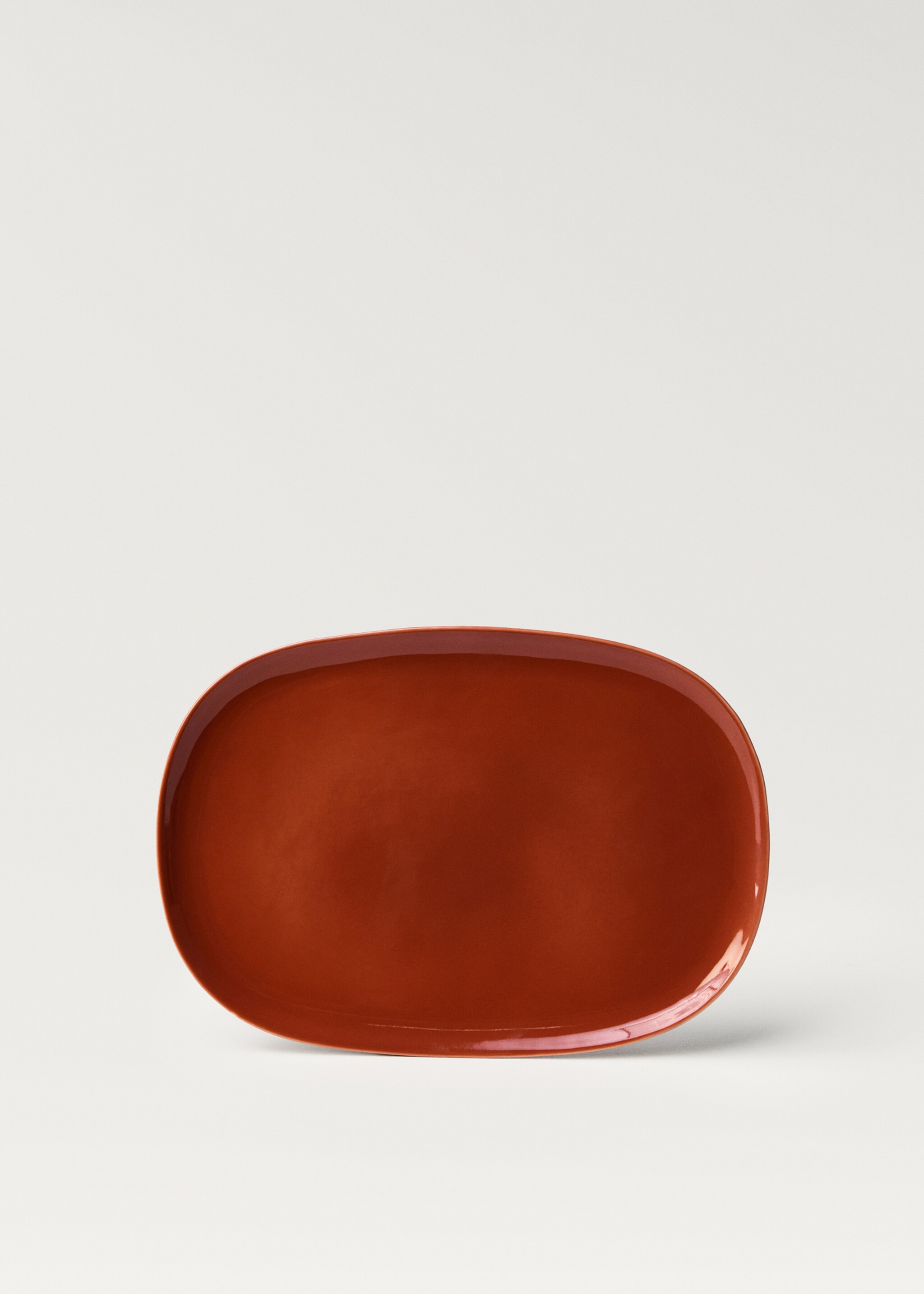Large stoneware serving dish with plain design - Article without model