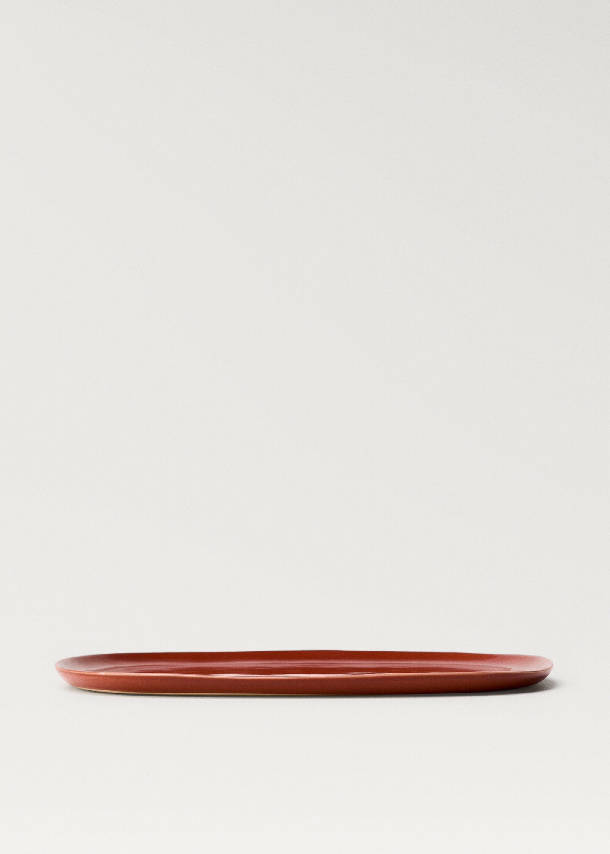 Large stoneware serving dish with plain design - Details of the article 1