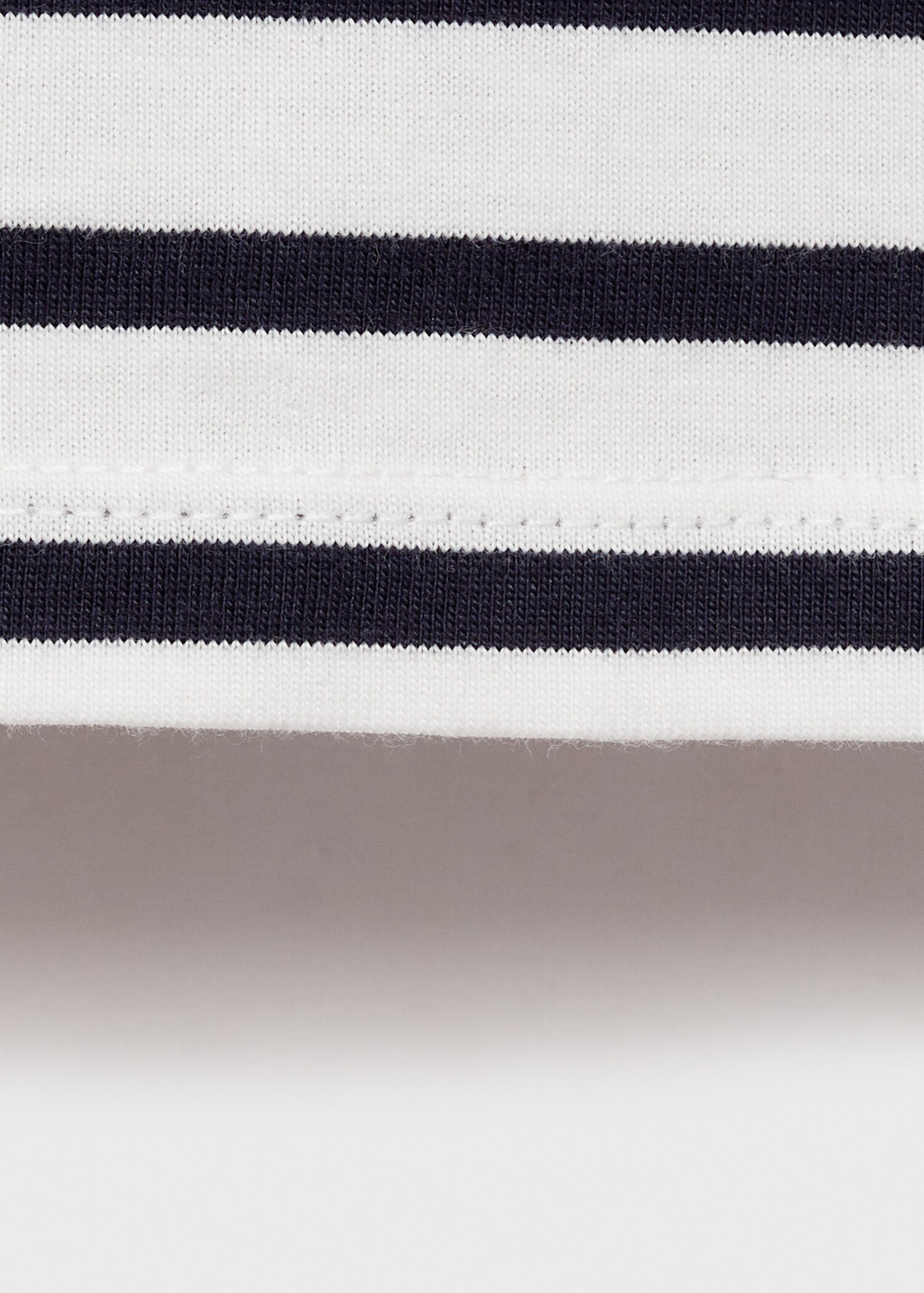 Striped long sleeves t-shirt - Details of the article 0