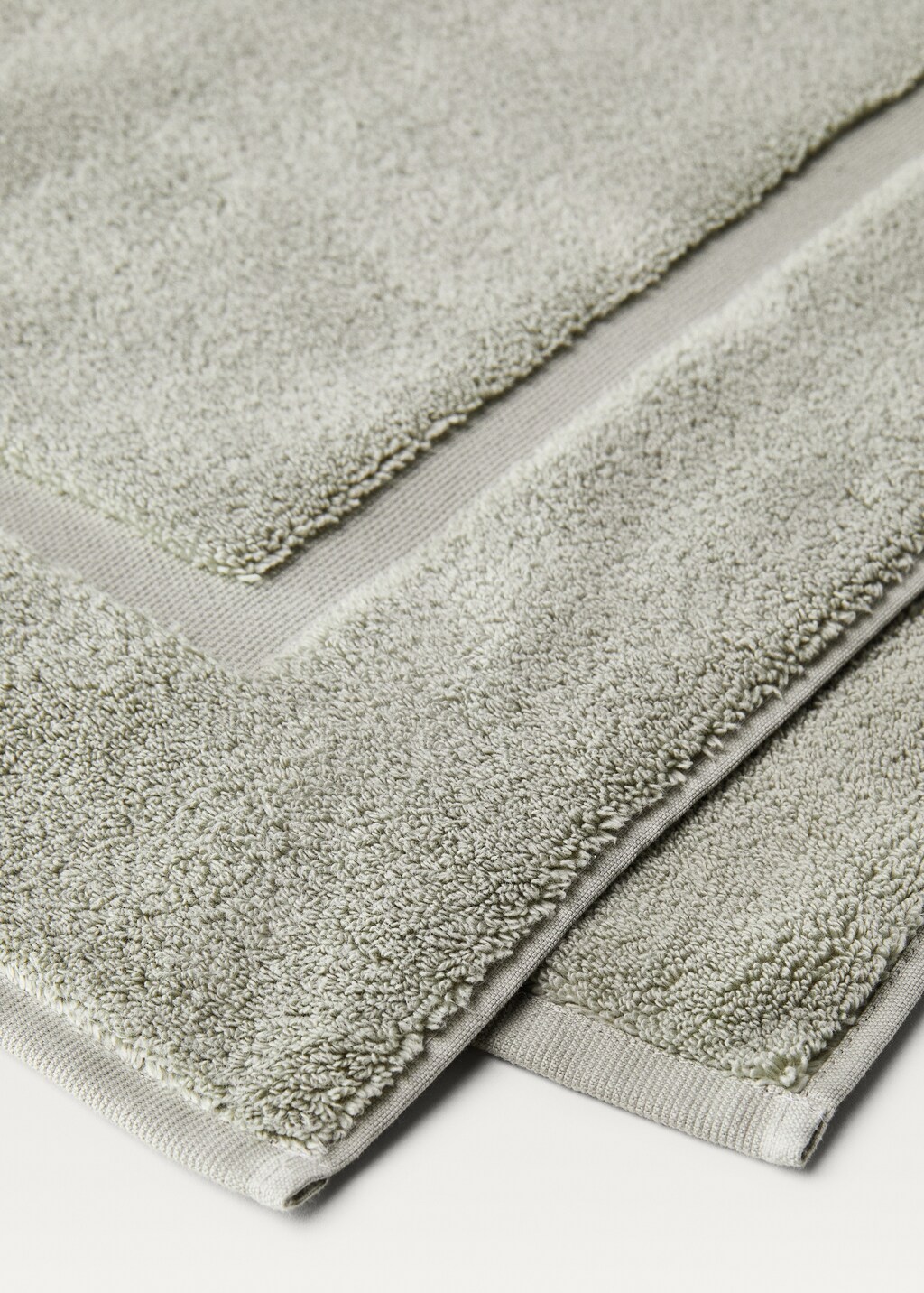 Soft cotton bath mat