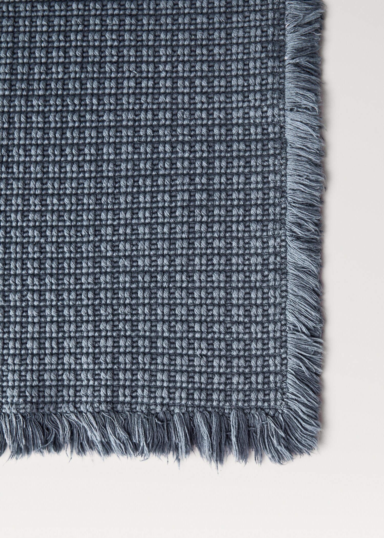 Geometric fringed bath rug - Details of the article 1