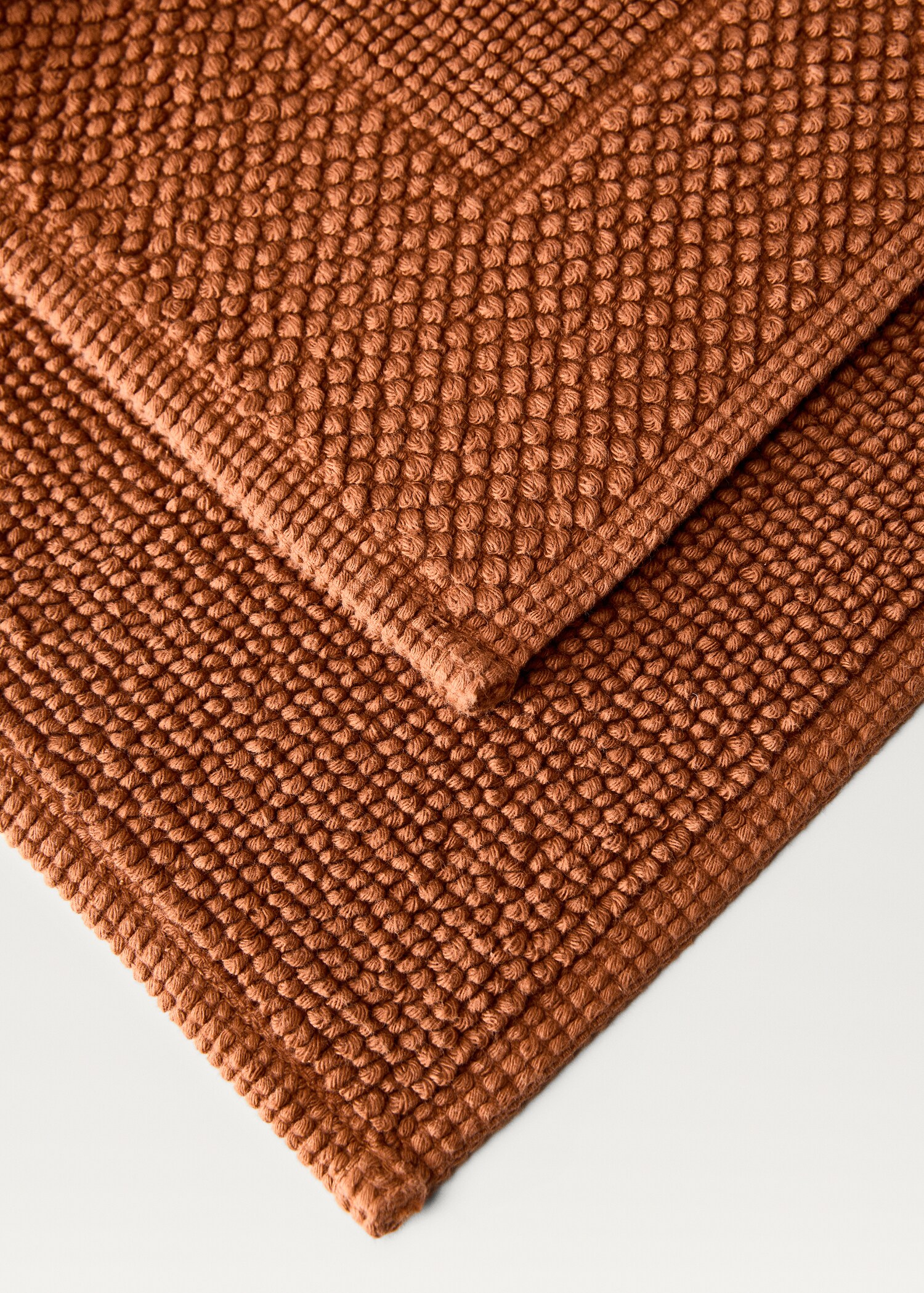Bath mat with frame design - Details of the article 2