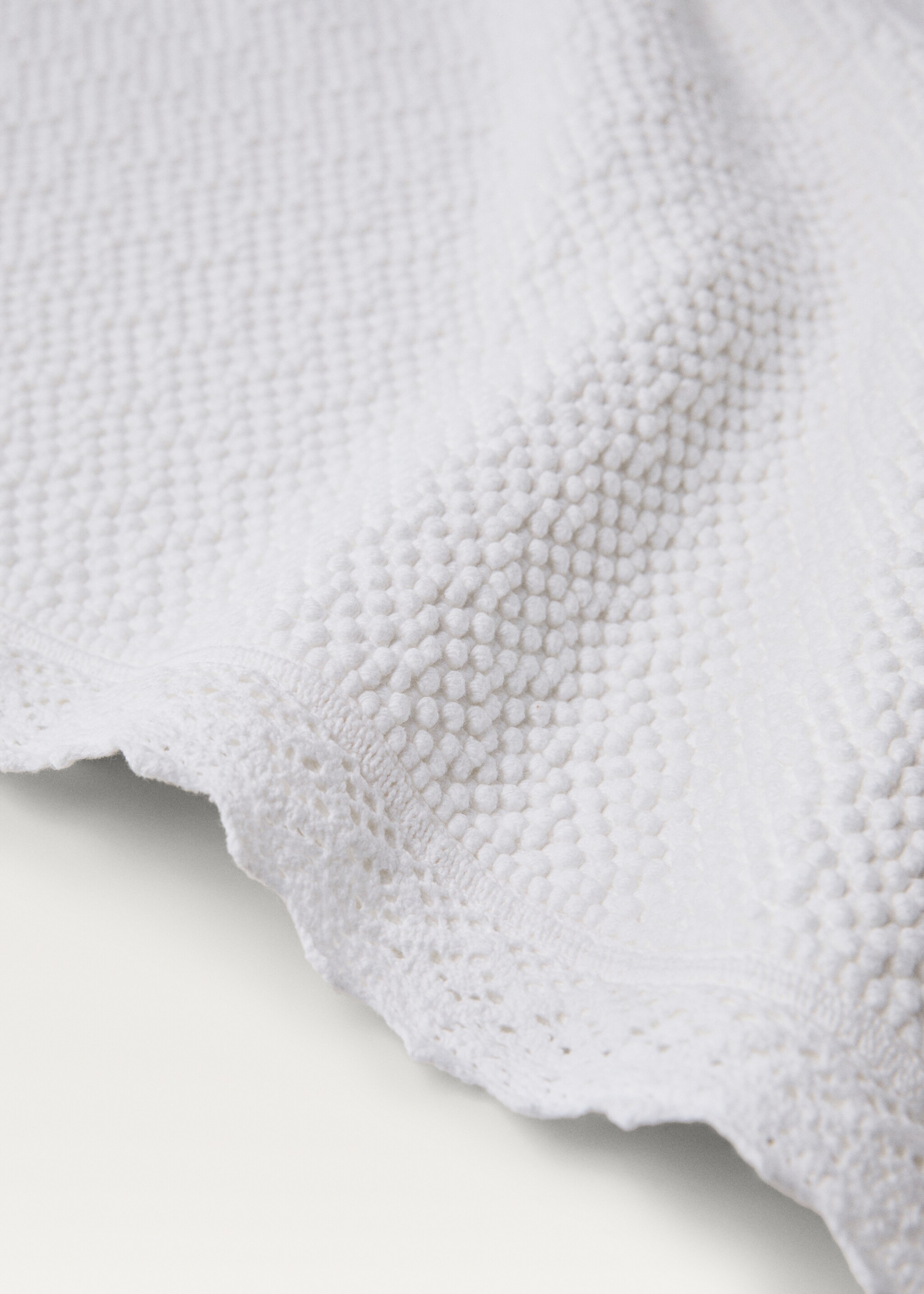 Lace bathroom rug - Details of the article 1