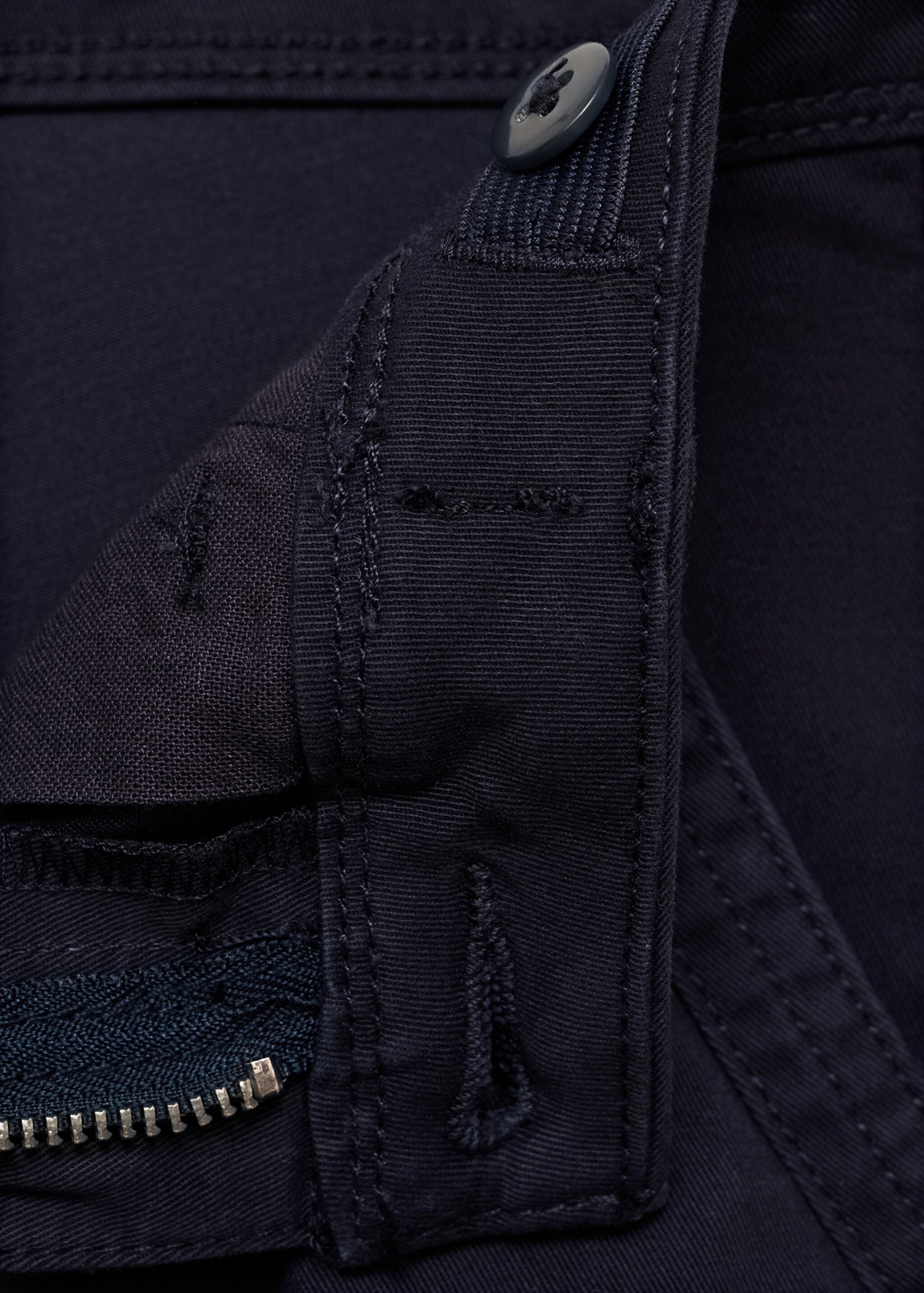 Cargo trousers - Details of the article 8