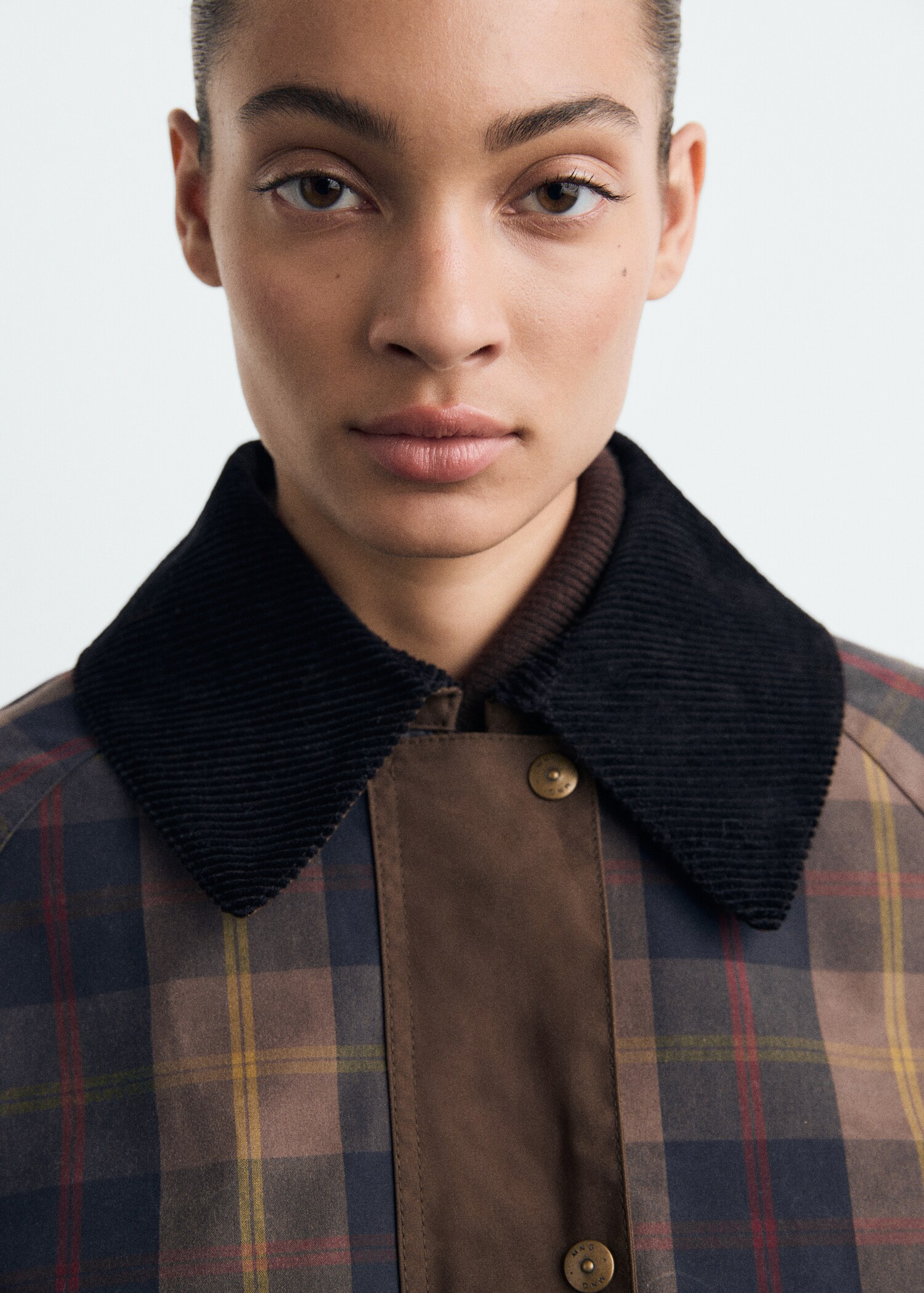 Checked parka with contrasting collar - Details of the article 1