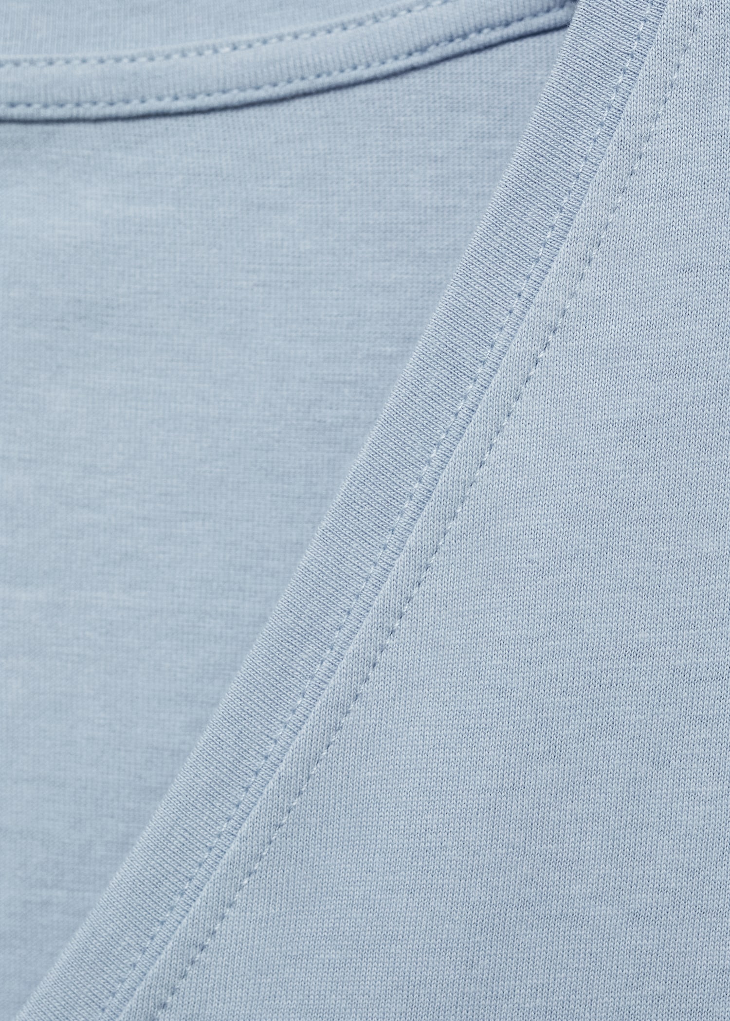 V-neck cotton T-shirt - Details of the article 8