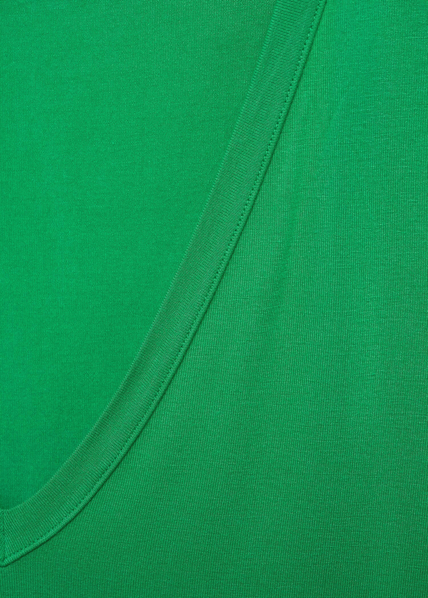 V-neck T-shirt - Details of the article 8