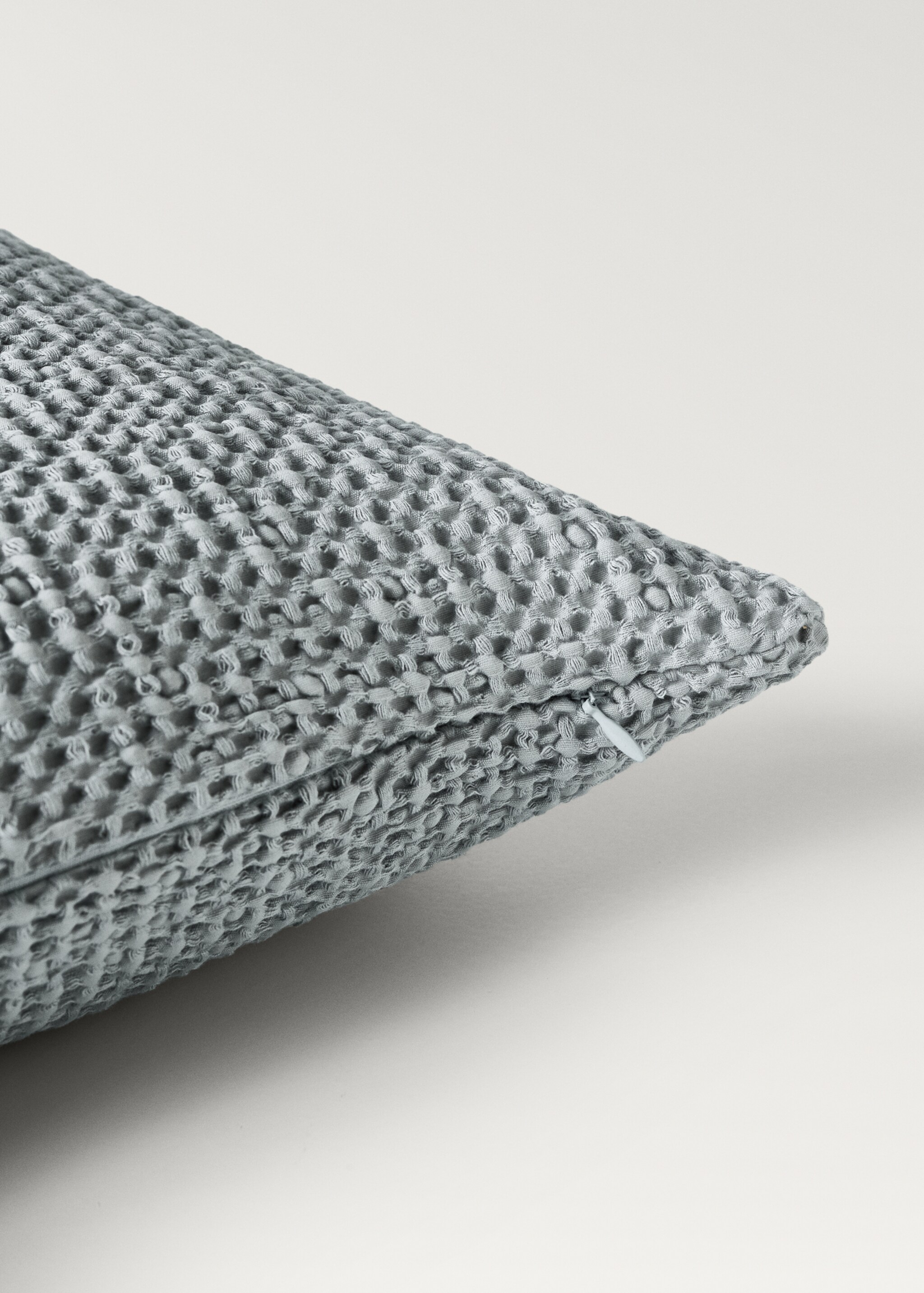 Children’s waffle-cotton garment-dyed cushion cover  40x40cm - Details of the article 3