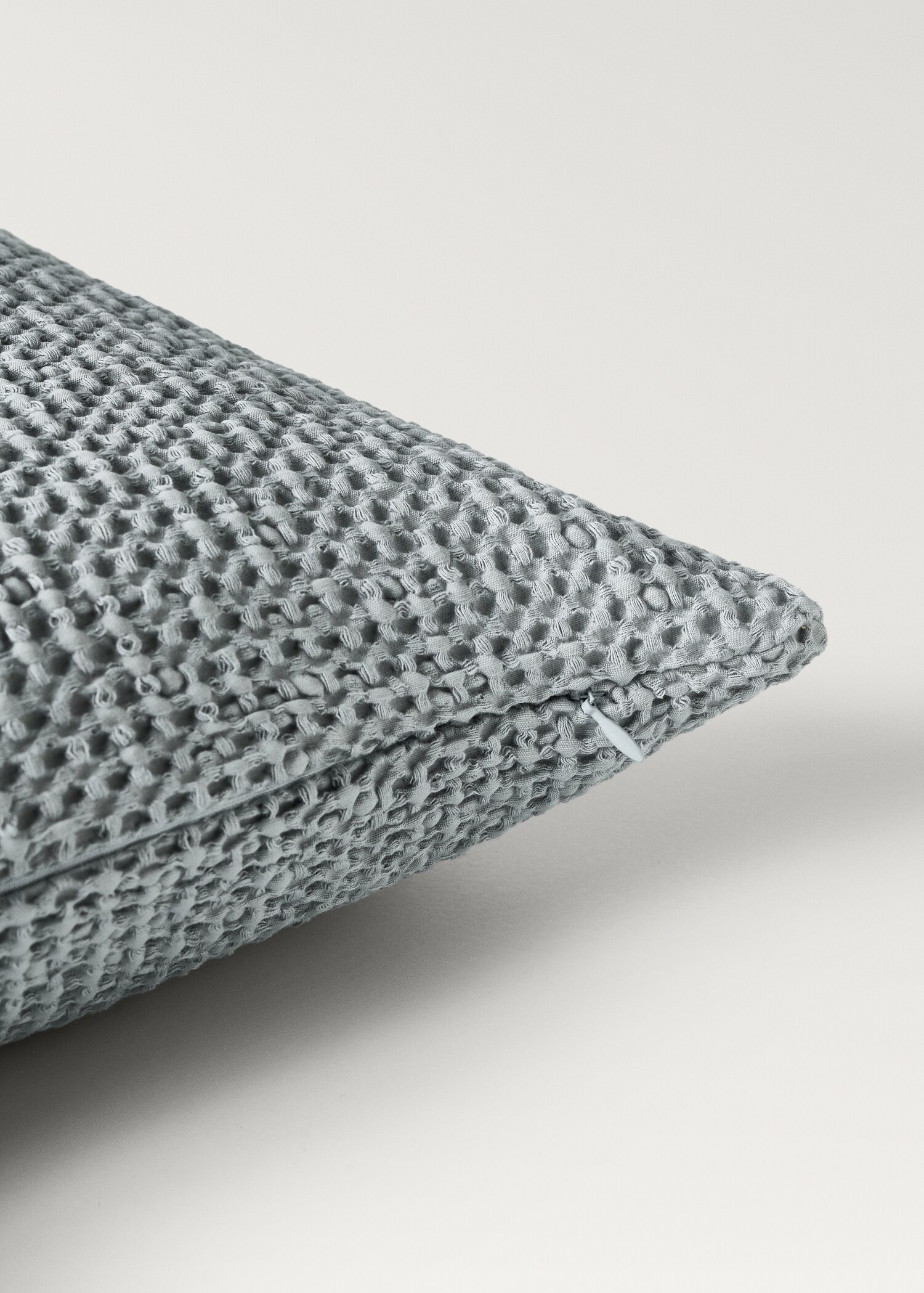 Housse de coussin lit enfant en coton garment dyed gaufré 40x40 cm - Détail de l'article 3