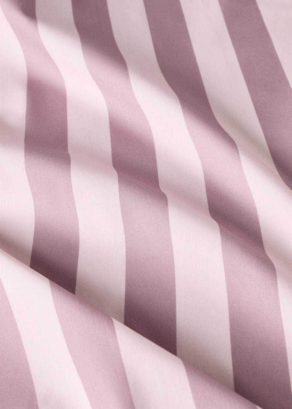 Cotton percale thick-striped fitted sheet for crib