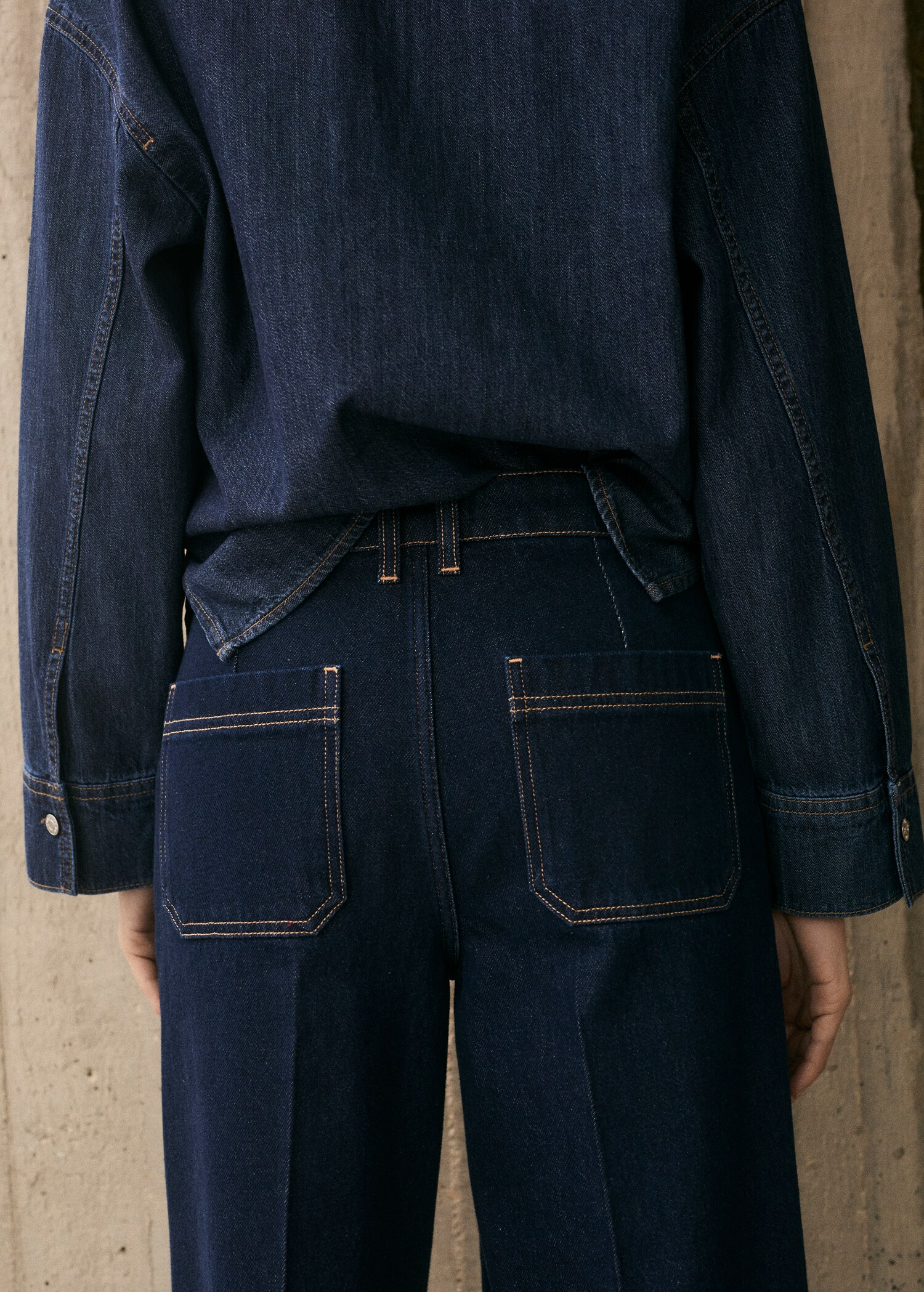 Jeans wideleg tiro alto rinse wash - Reverso del artículo