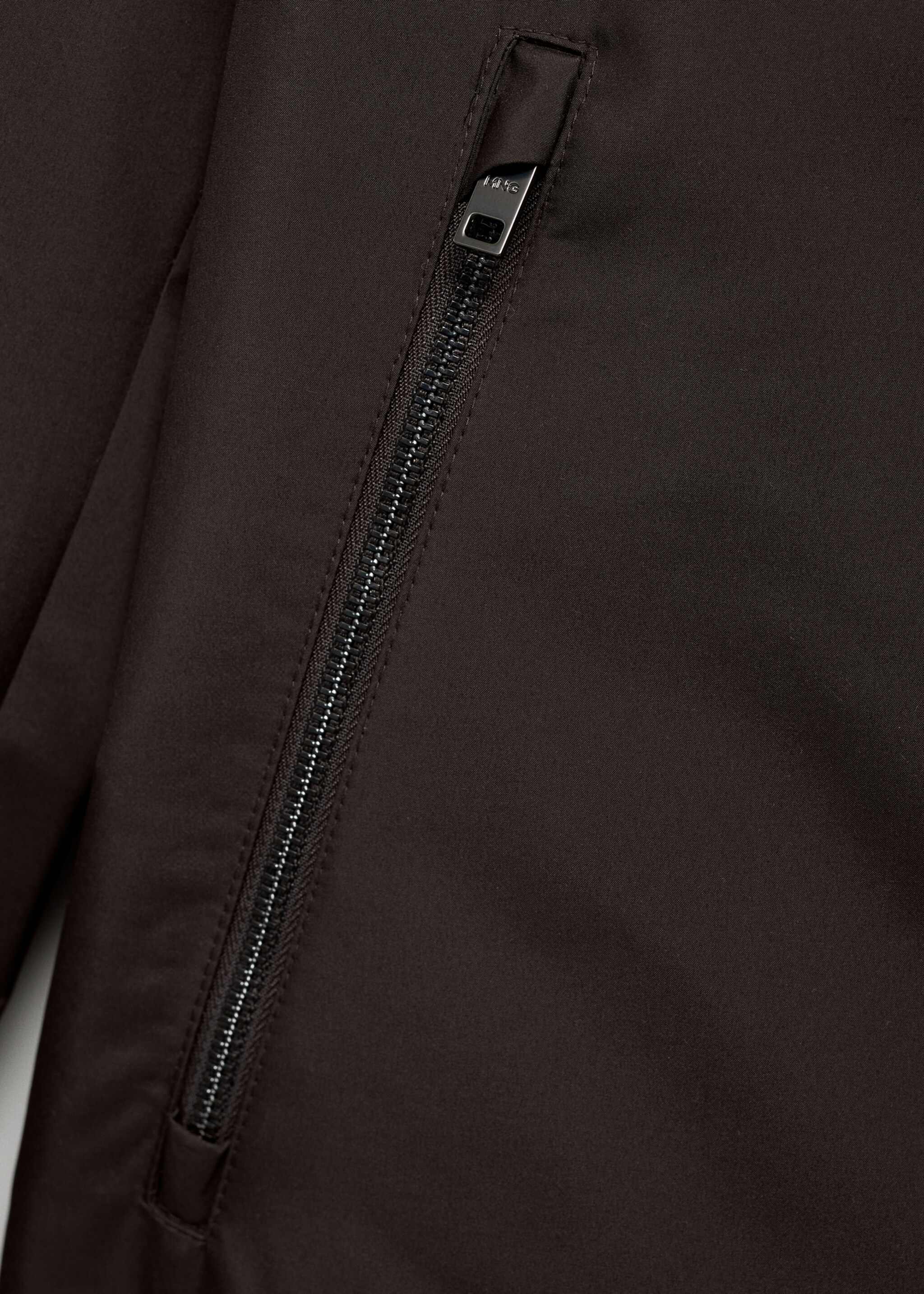 Waterafstotende parka met capuchon - Detail van het artikel 8