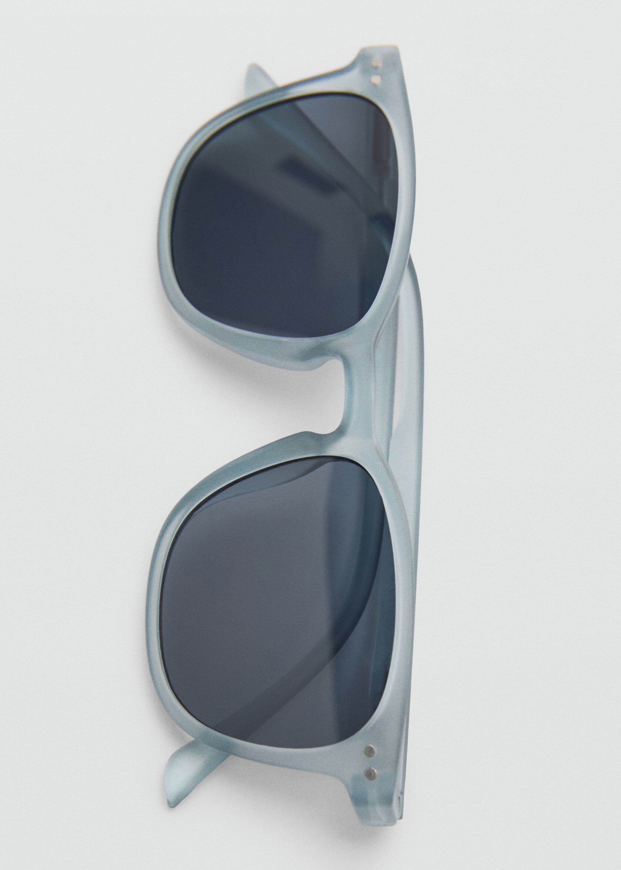 Resin frame sunglasses - Details of the article 2