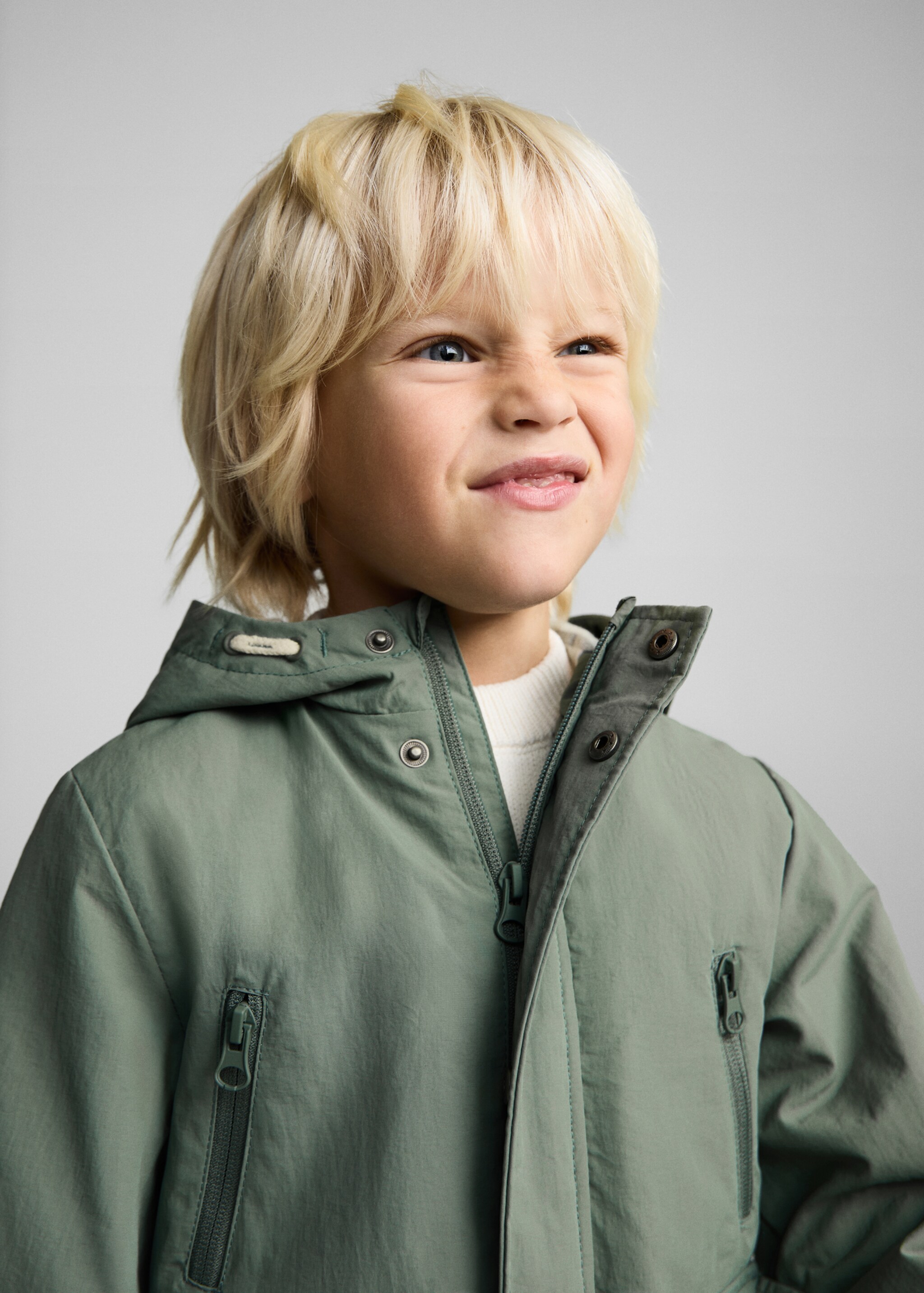 Wattierter Kapuzenparka - Detail des Artikels 4