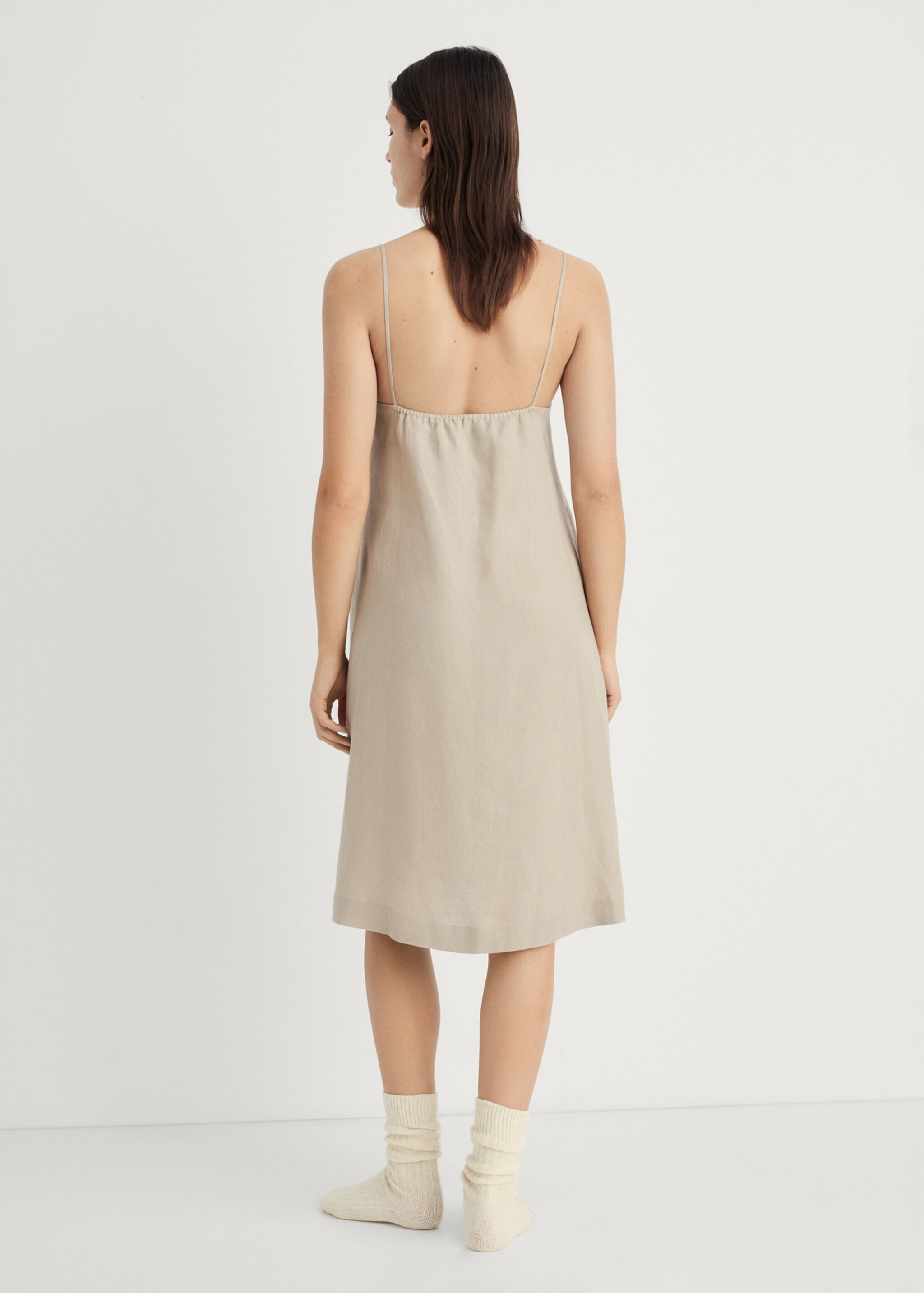 Linen nightgown - Reverse of the article