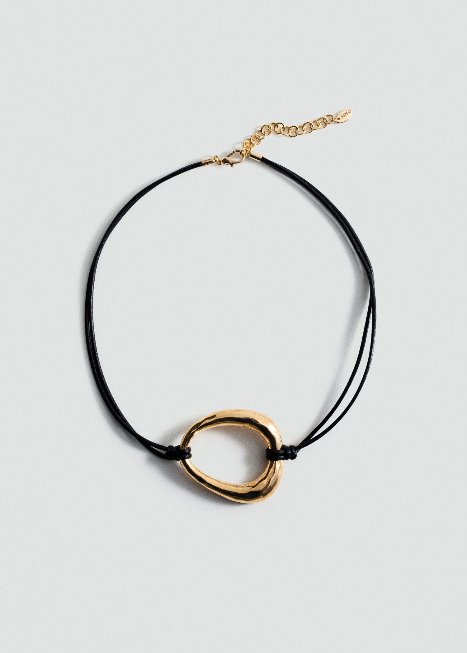 Metal-piece cord necklace - Article without model