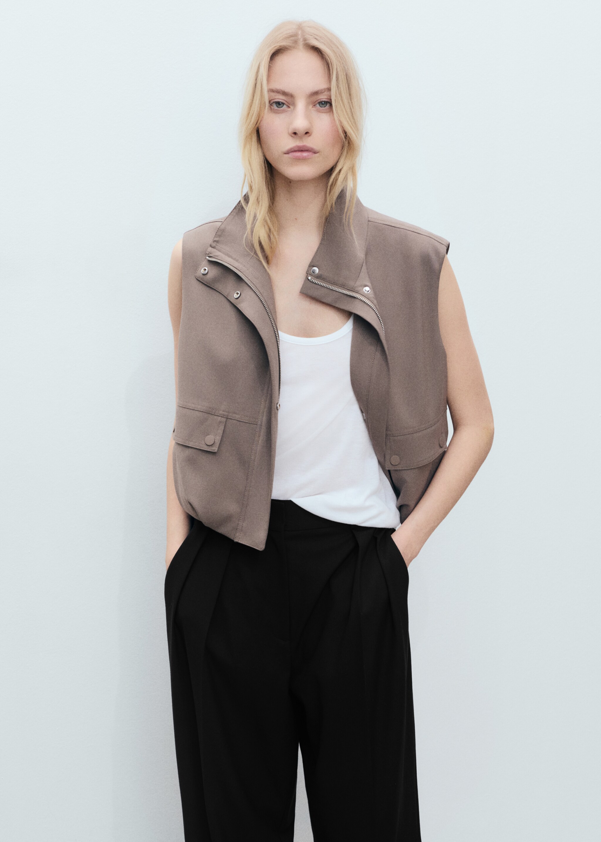 Wideleg pleated trousers - Details of the article 1