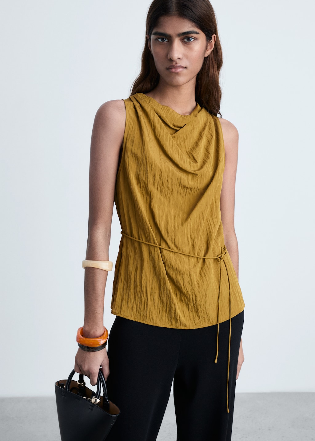 Mango Textured bow top