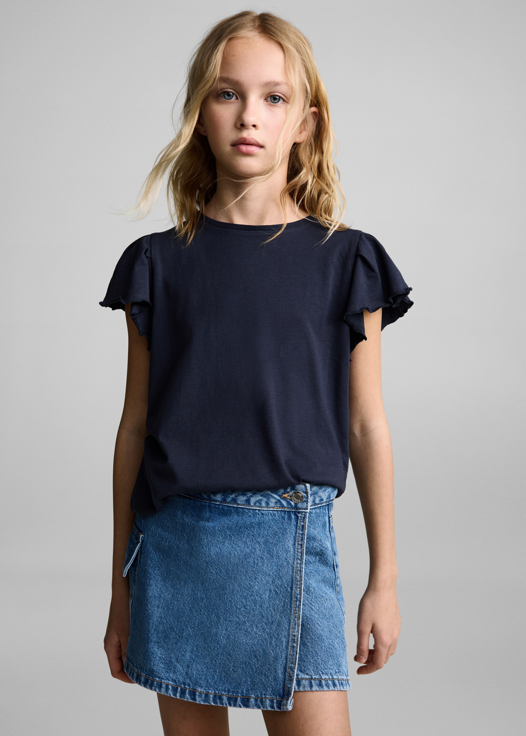 T-shirt volants manches courtes - Plan moyen