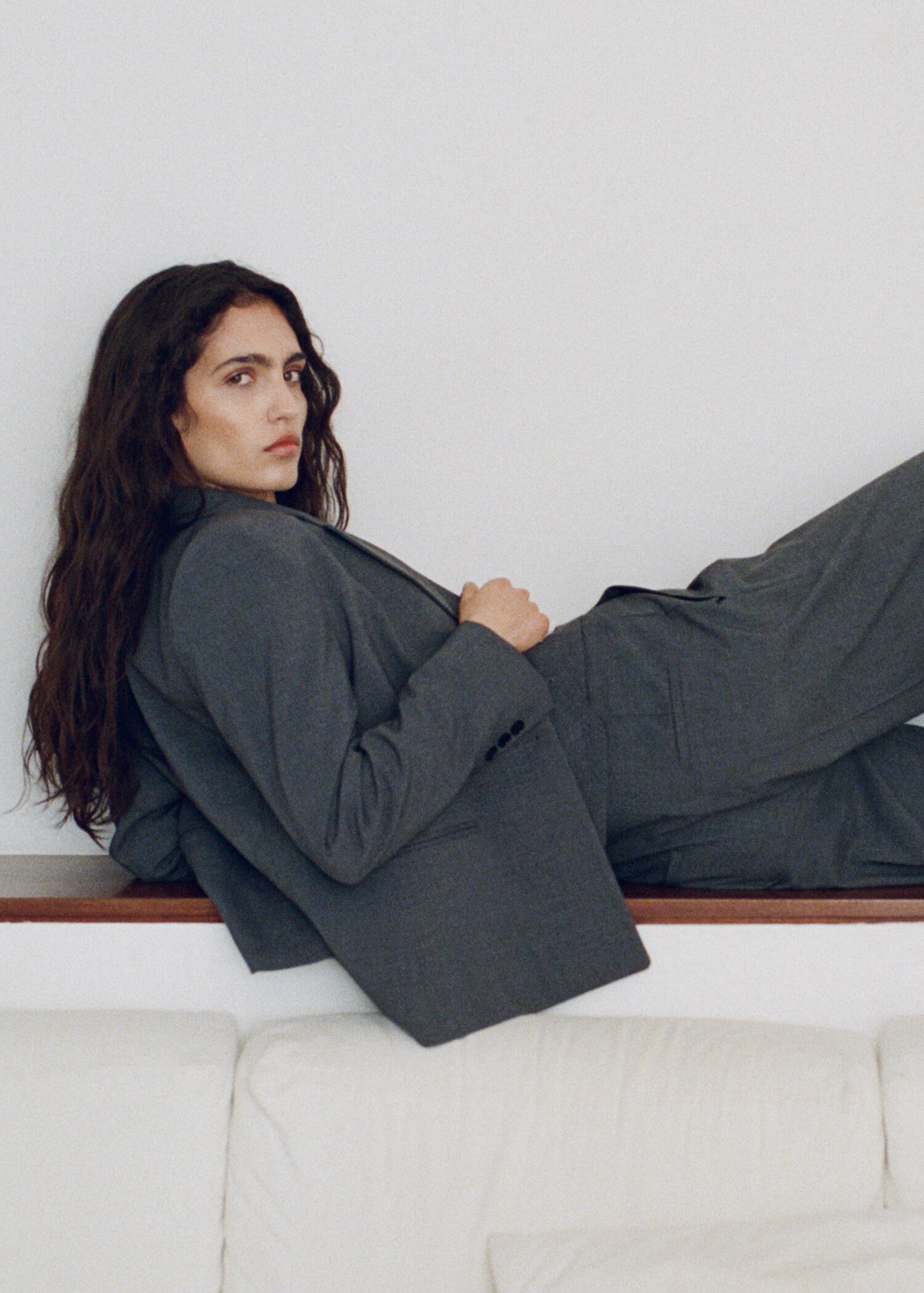 Straight-fit suit trousers - Details of the article 9