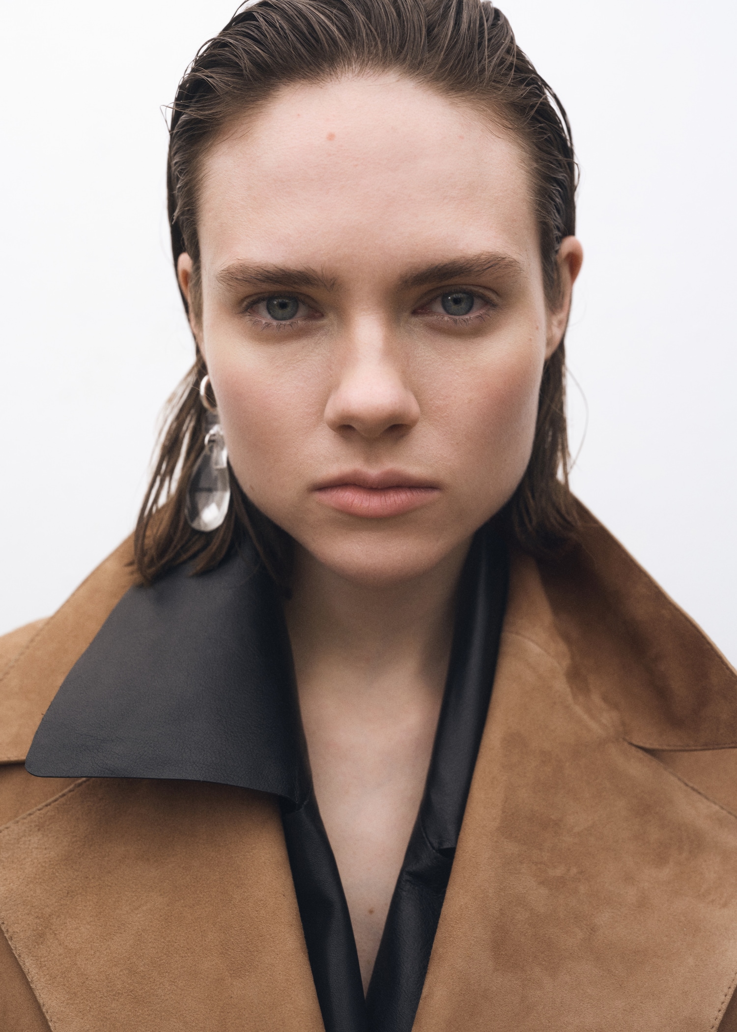 Belted suede trench coat - Details of the article 1