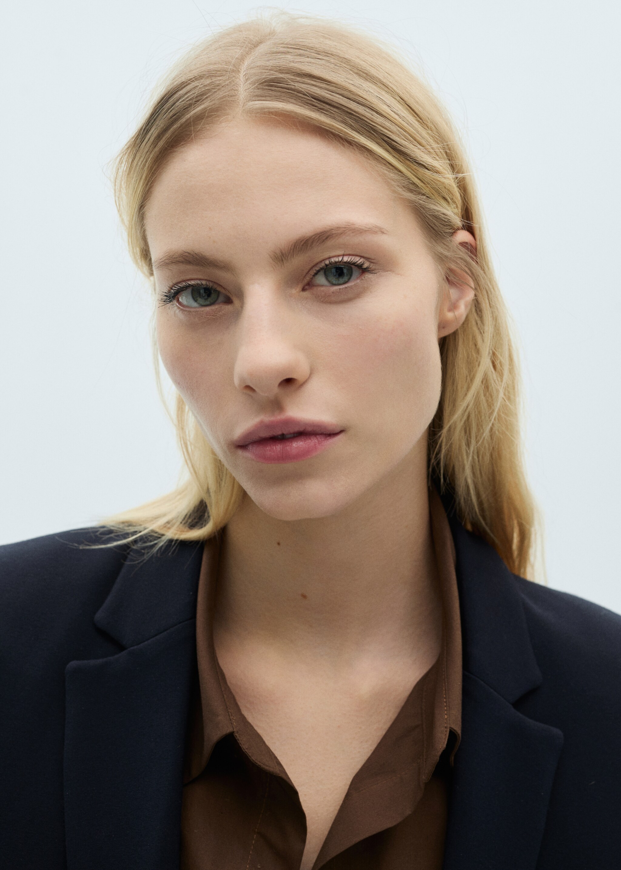 Suit jacket with pockets - Details of the article 1