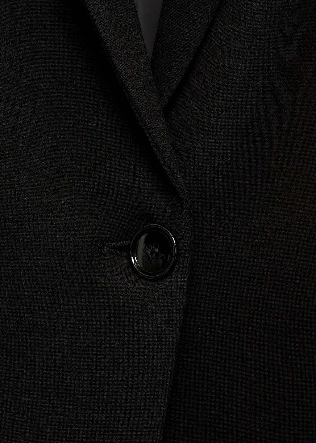 Suit blazer with flap pockets