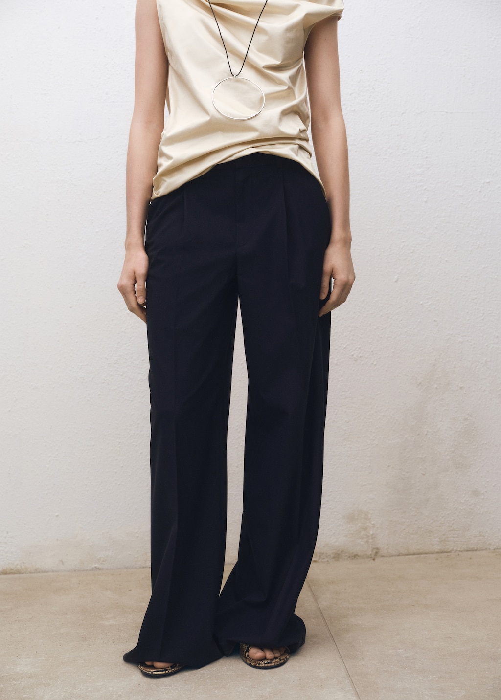 Pantalón wideleg pinzas mezcla lana