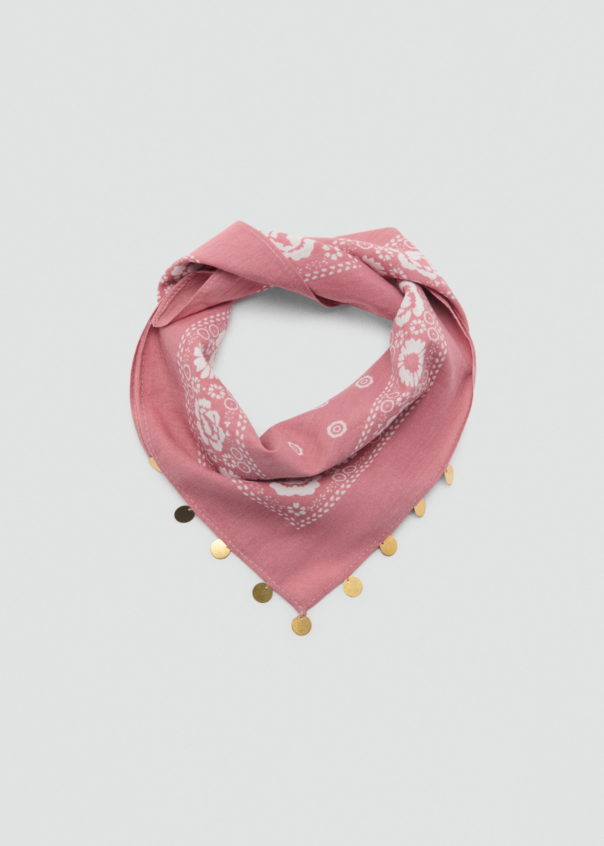Pañuelo estampado cuadros - Plano medio