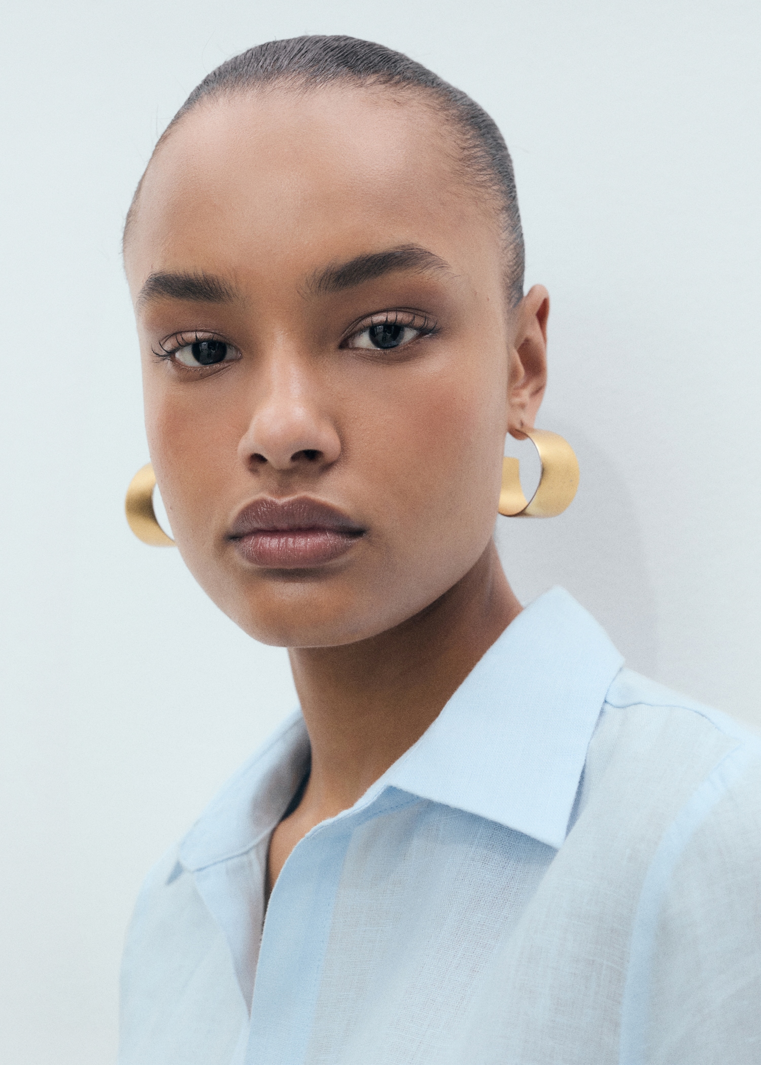Straight linen shirt - Details of the article 1