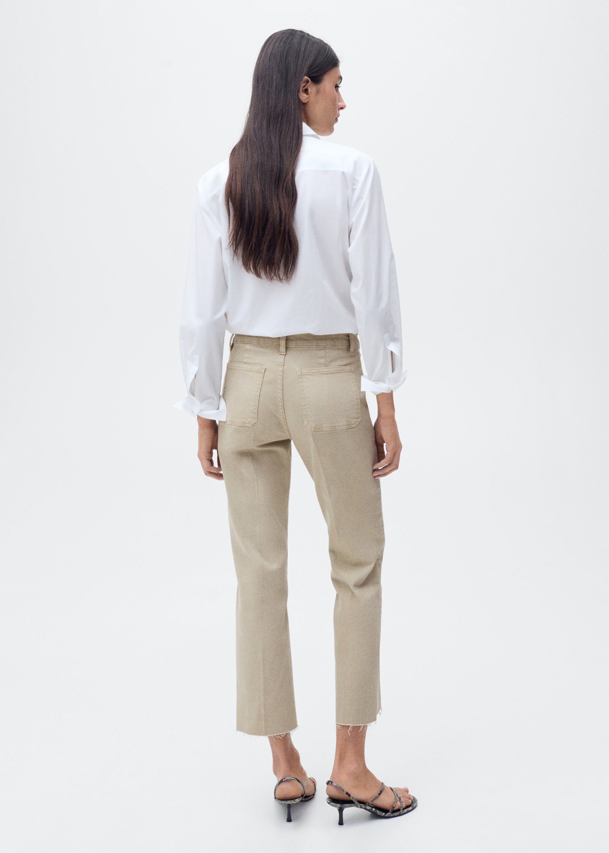 Jeans flare crop bolsillos - Reverso del artículo