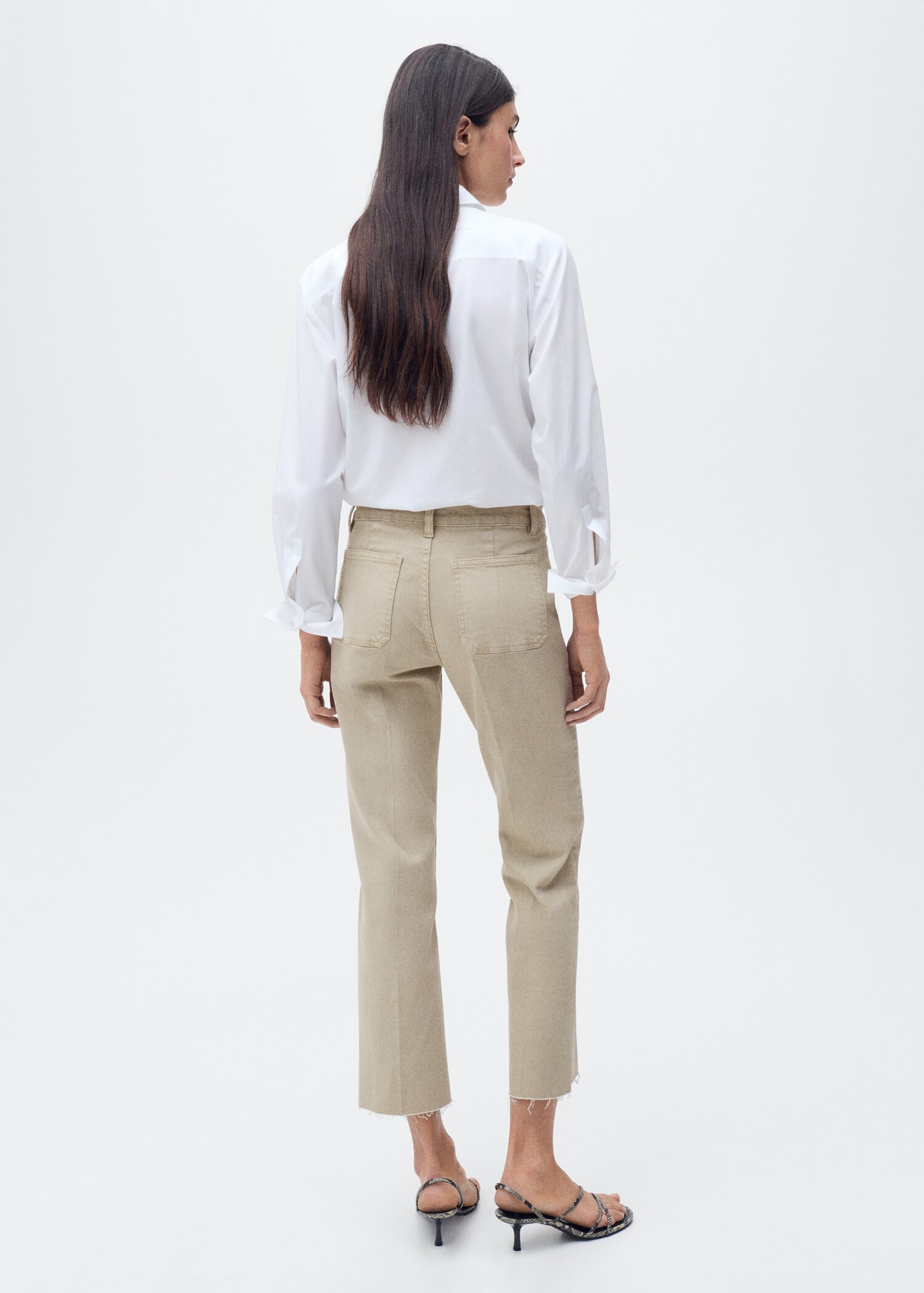 Jeans flare crop bolsillos - Reverso del artículo