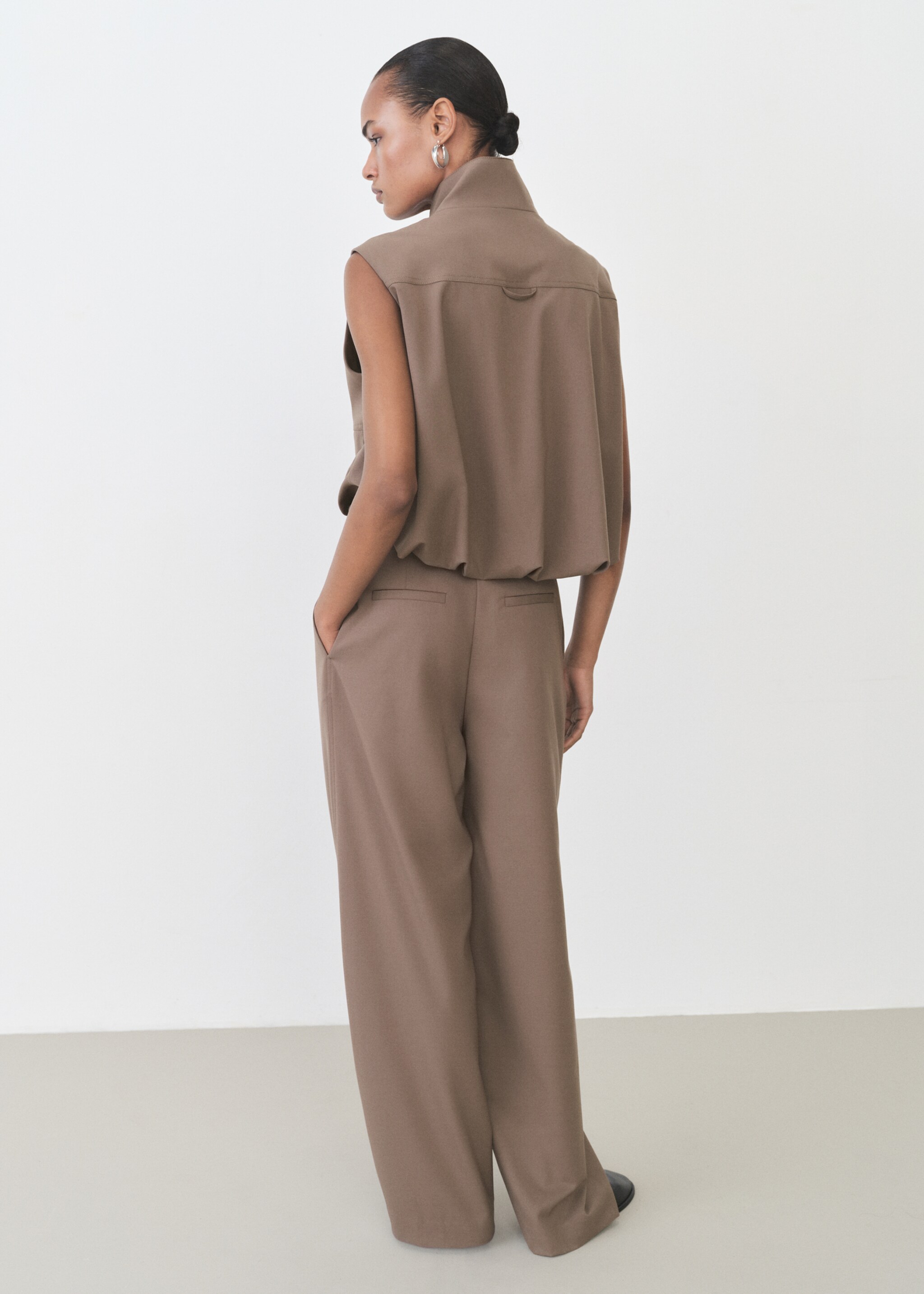 Belt straight-fit trousers - Reverse of the article