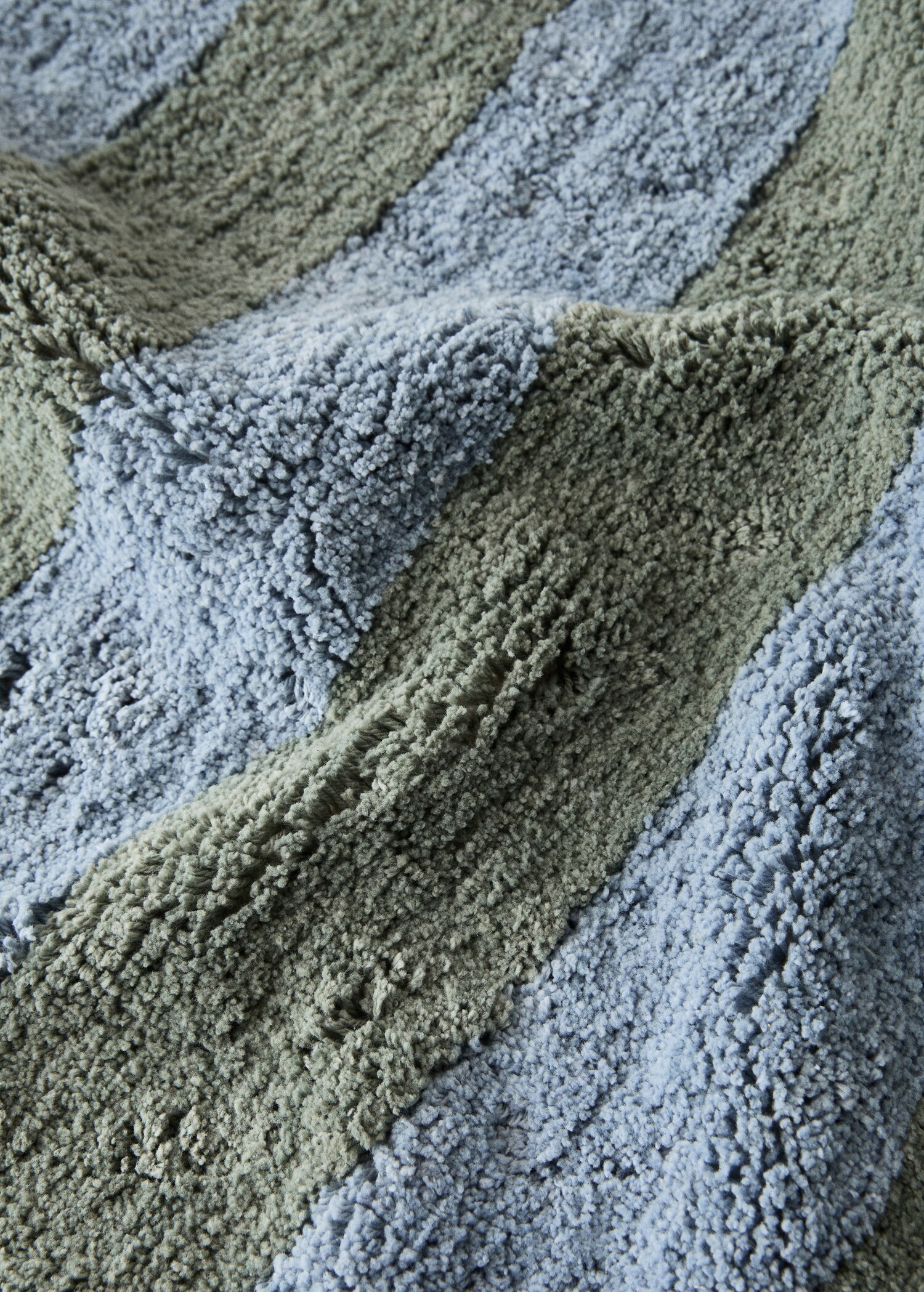 Kinderteppich mit Streifen aus Naturfasern - Detail des Artikels 3