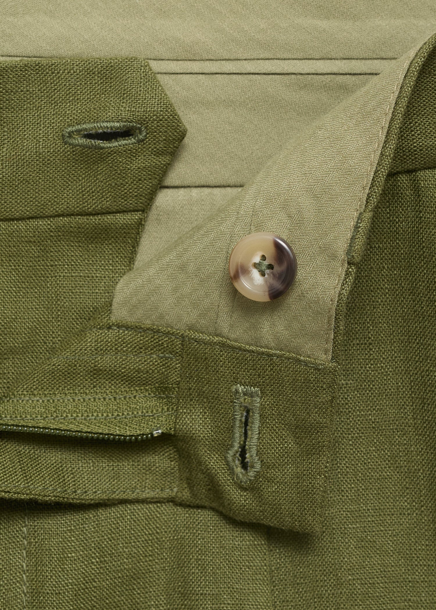 100% linen bermuda shorts with pleats - Details of the article 8