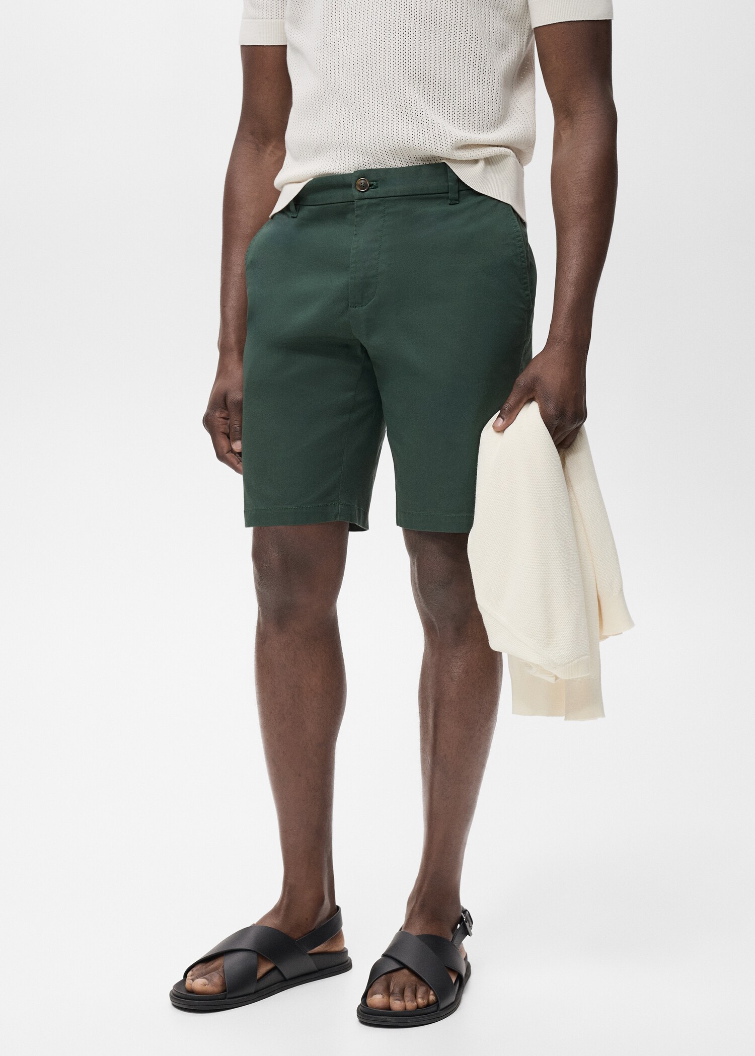 Bermudas slim fit chino algodón - Plano medio