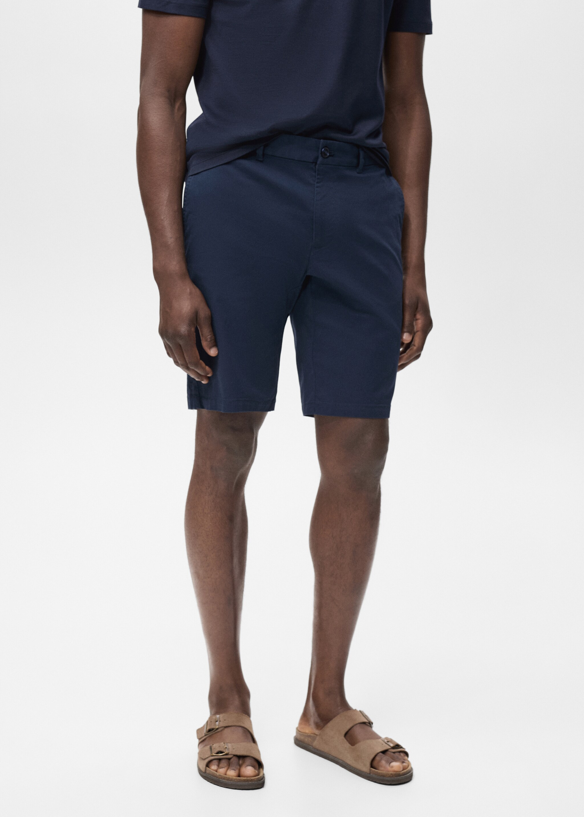 Bermuda slim-fit chino coton - Plan moyen